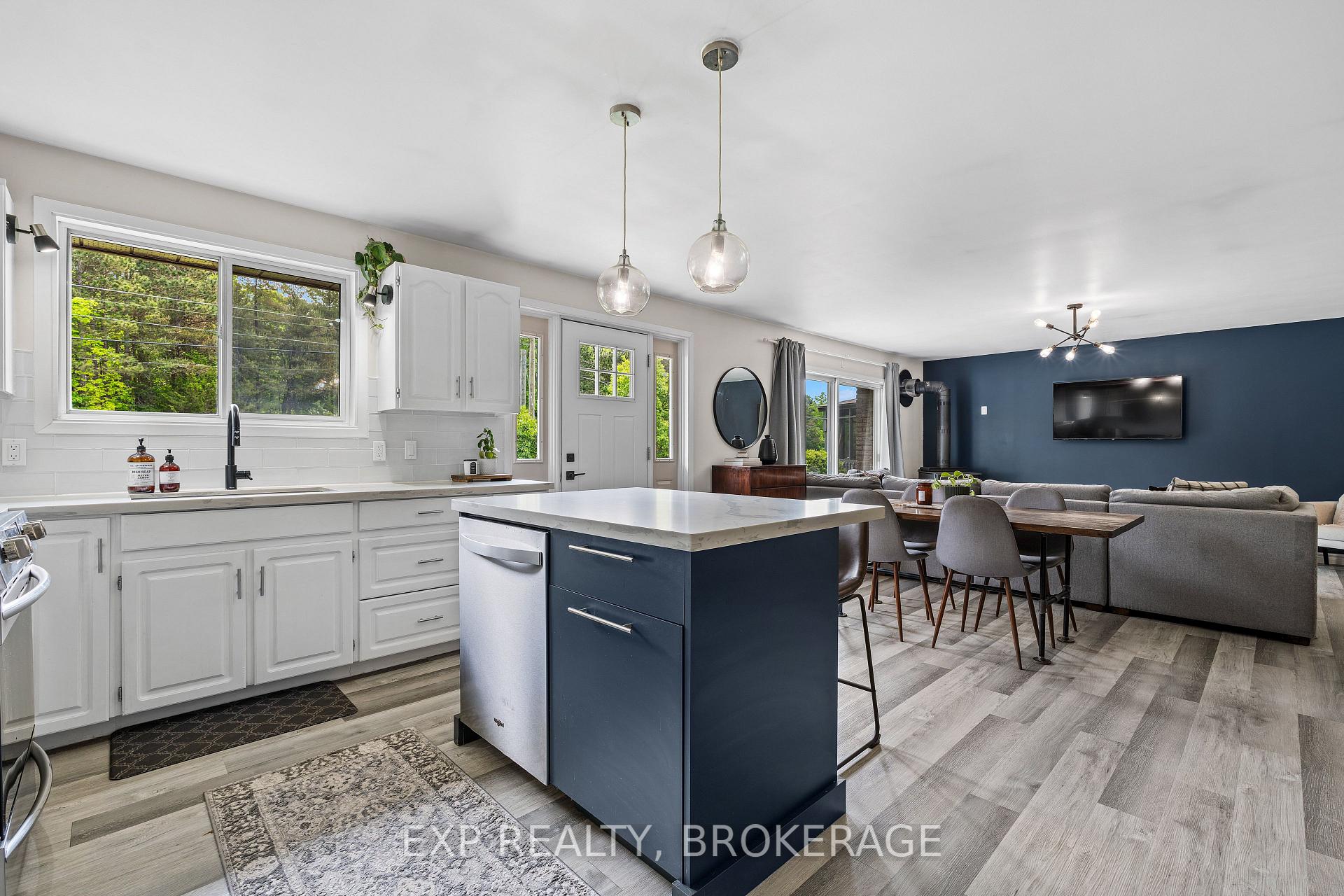 Photo 8 of 8283 Perth Road, Frontenac, Frontenac South — HOMEH