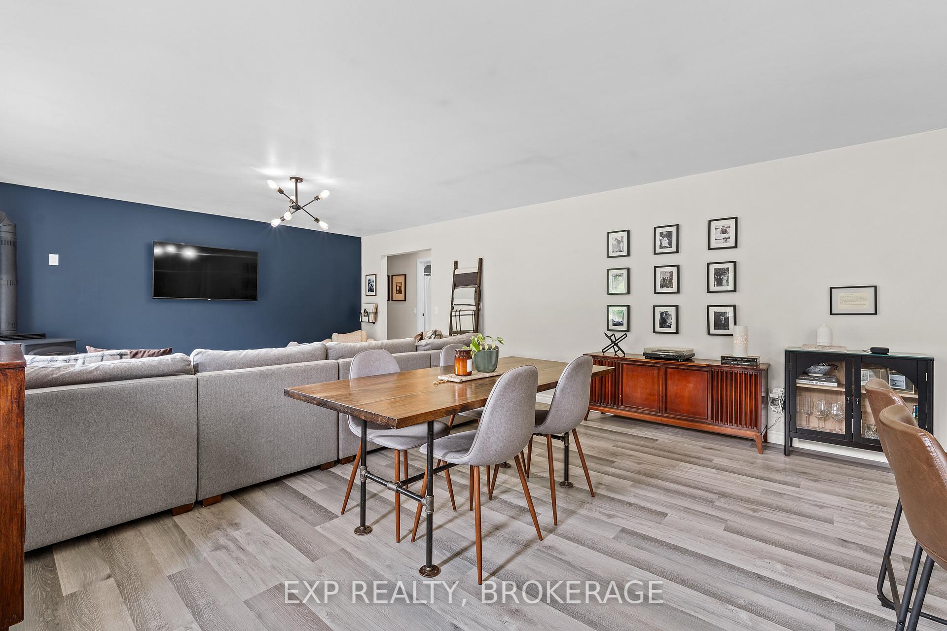 Photo 11 of 8283 Perth Road, Frontenac, Frontenac South — HOMEH