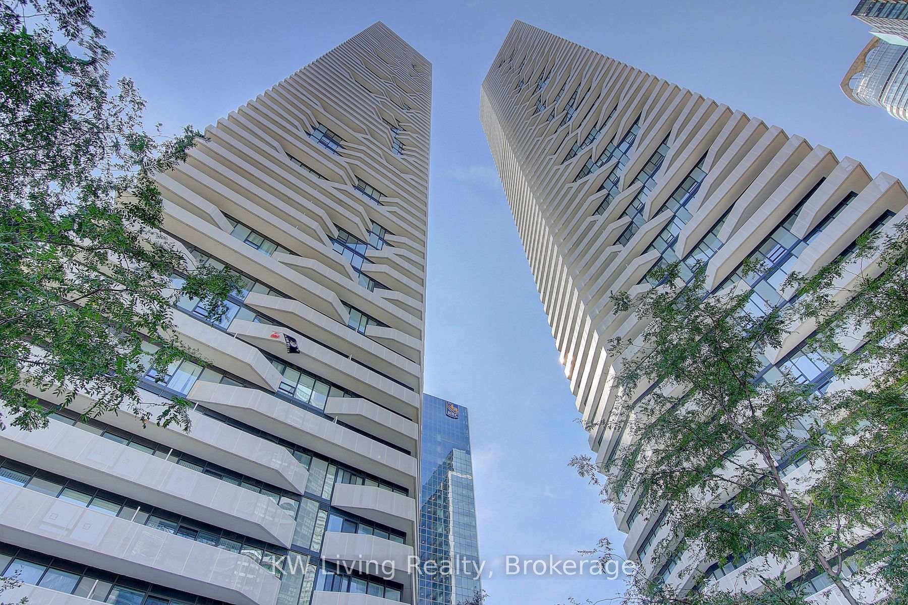 Front of Unit 3910, 88 Harbour Street