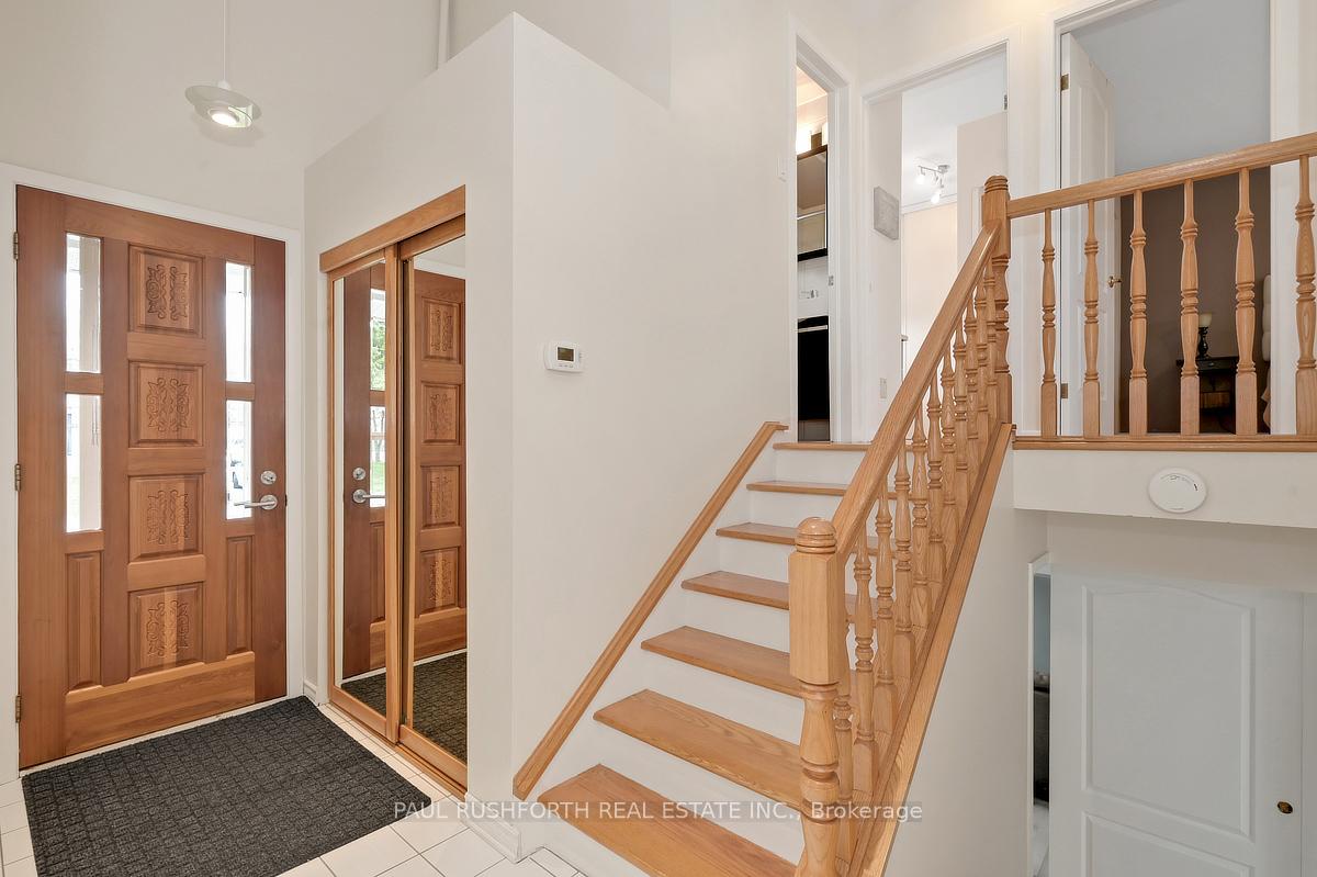 Photo 4 of 2191 Bickerton Avenue, Ottawa, Beacon Hill North — HOMEH