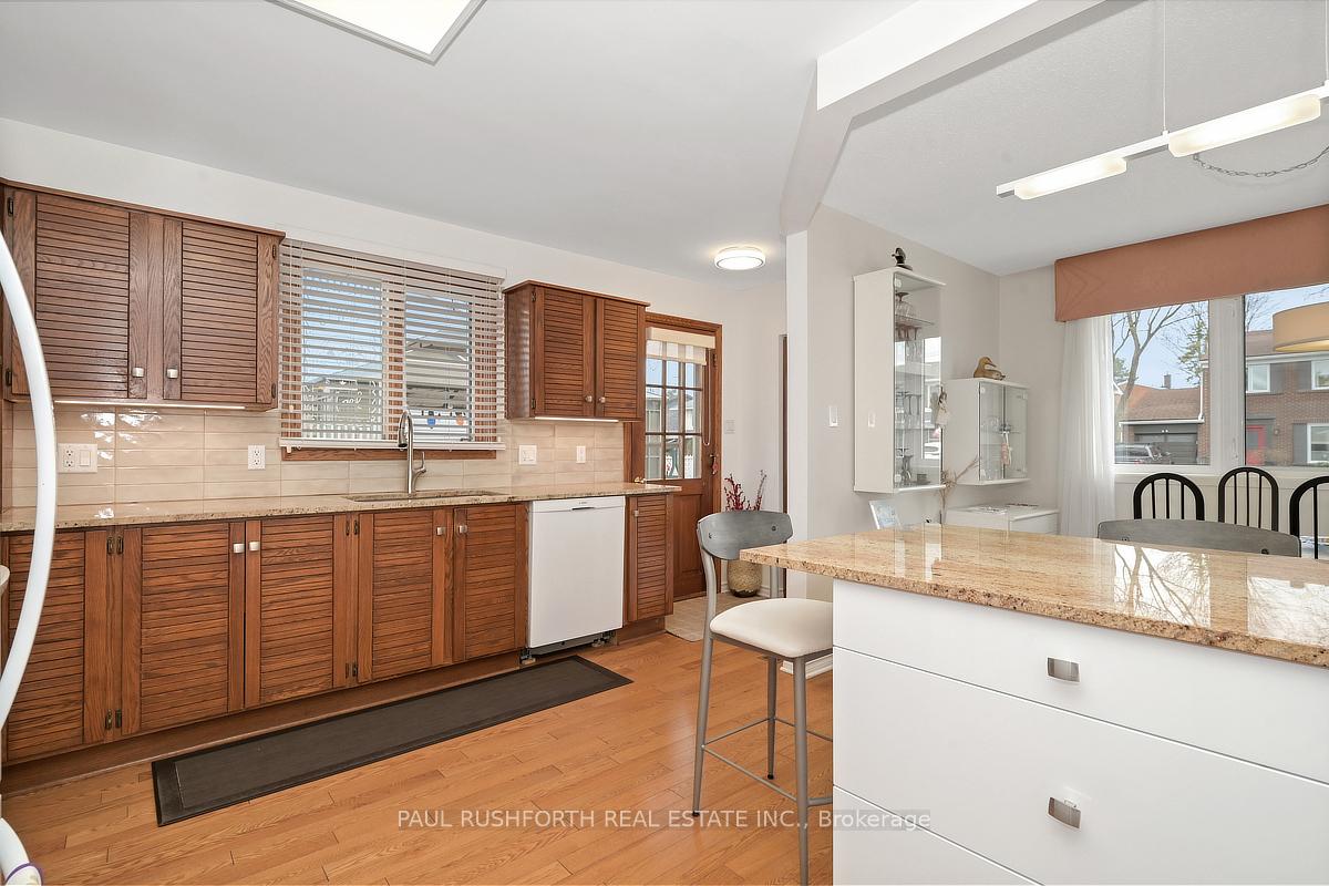 Photo 15 of 2191 Bickerton Avenue, Ottawa, Beacon Hill North — HOMEH