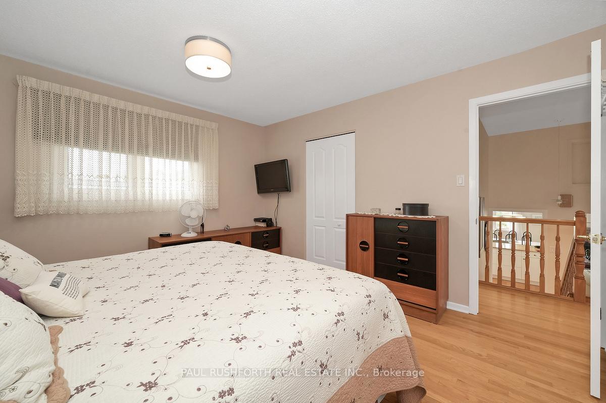 Photo 18 of 2191 Bickerton Avenue, Ottawa, Beacon Hill North — HOMEH
