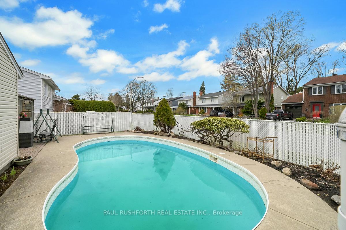Photo 27 of 2191 Bickerton Avenue, Ottawa, Beacon Hill North — HOMEH