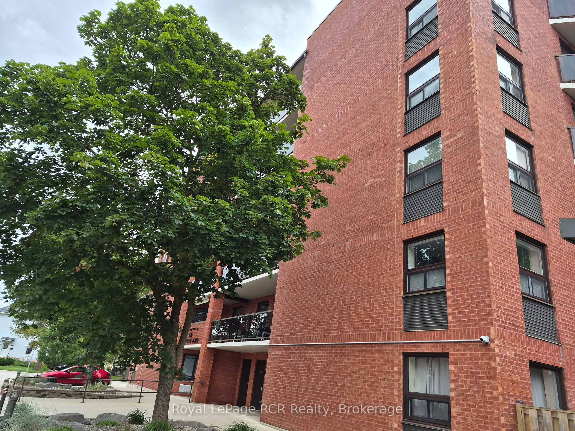 Photo 3 of Unit 102, 536 11th Avenue, Hanover — HOMEH