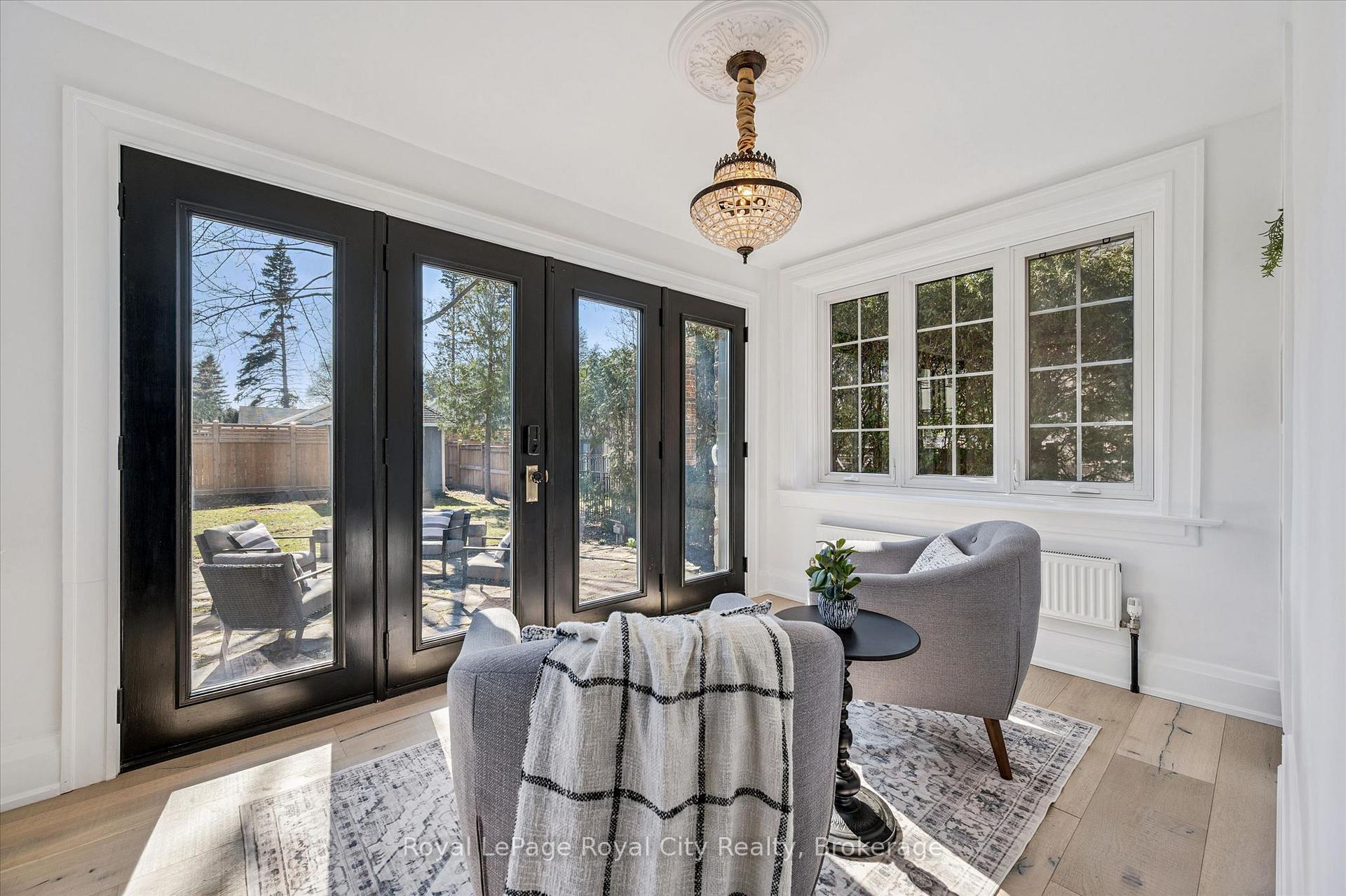 Photo 11 of 87 University Avenue W, Guelph, Dovercliffe Park/Old University — HOMEH