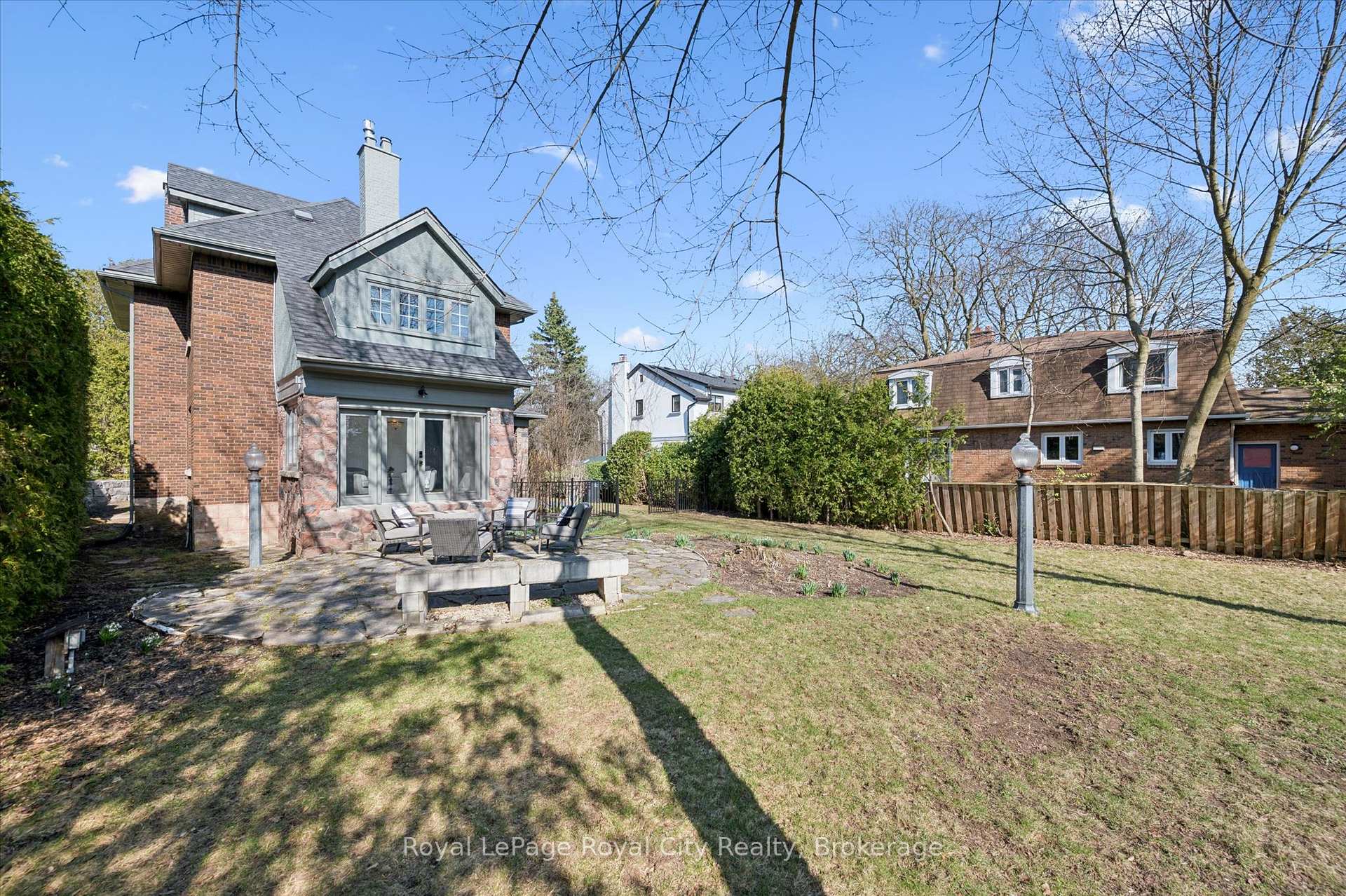 Photo 44 of 87 University Avenue W, Guelph, Dovercliffe Park/Old University — HOMEH