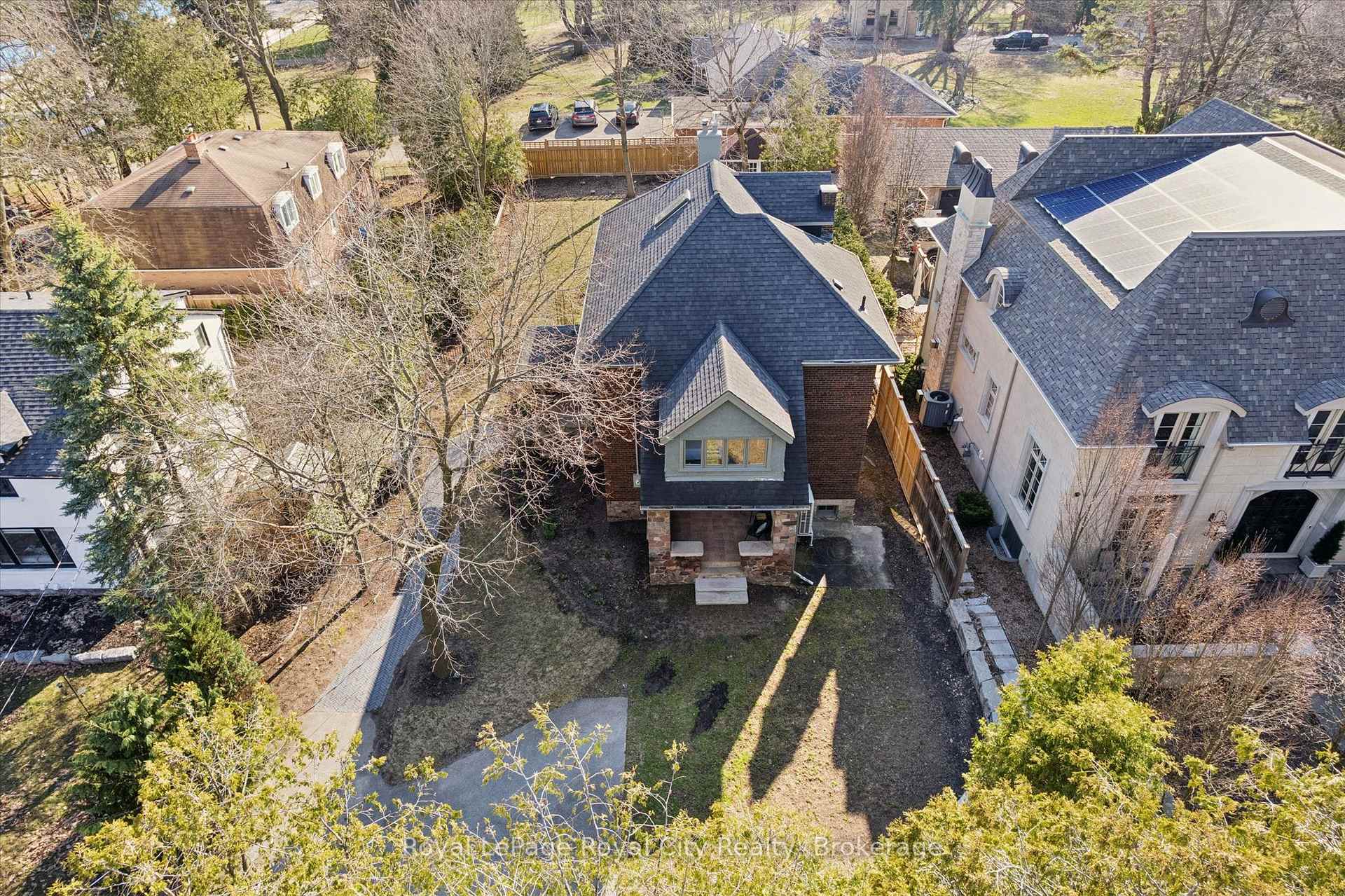 Photo 48 of 87 University Avenue W, Guelph, Dovercliffe Park/Old University — HOMEH