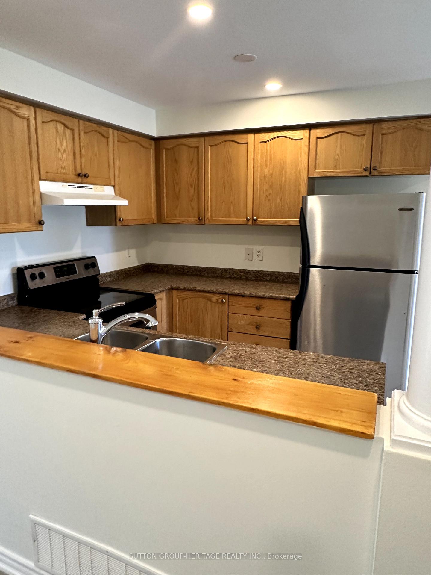 Photo 5 of 5535 Lawrence Avenue E, Scarborough, Centennial Scarborough — HOMEH