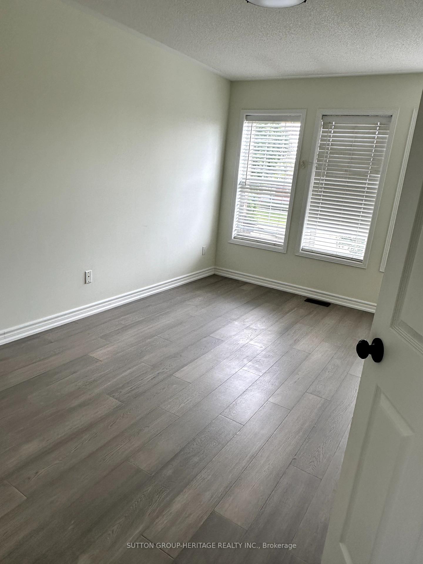 Photo 12 of 5535 Lawrence Avenue E, Scarborough, Centennial Scarborough — HOMEH