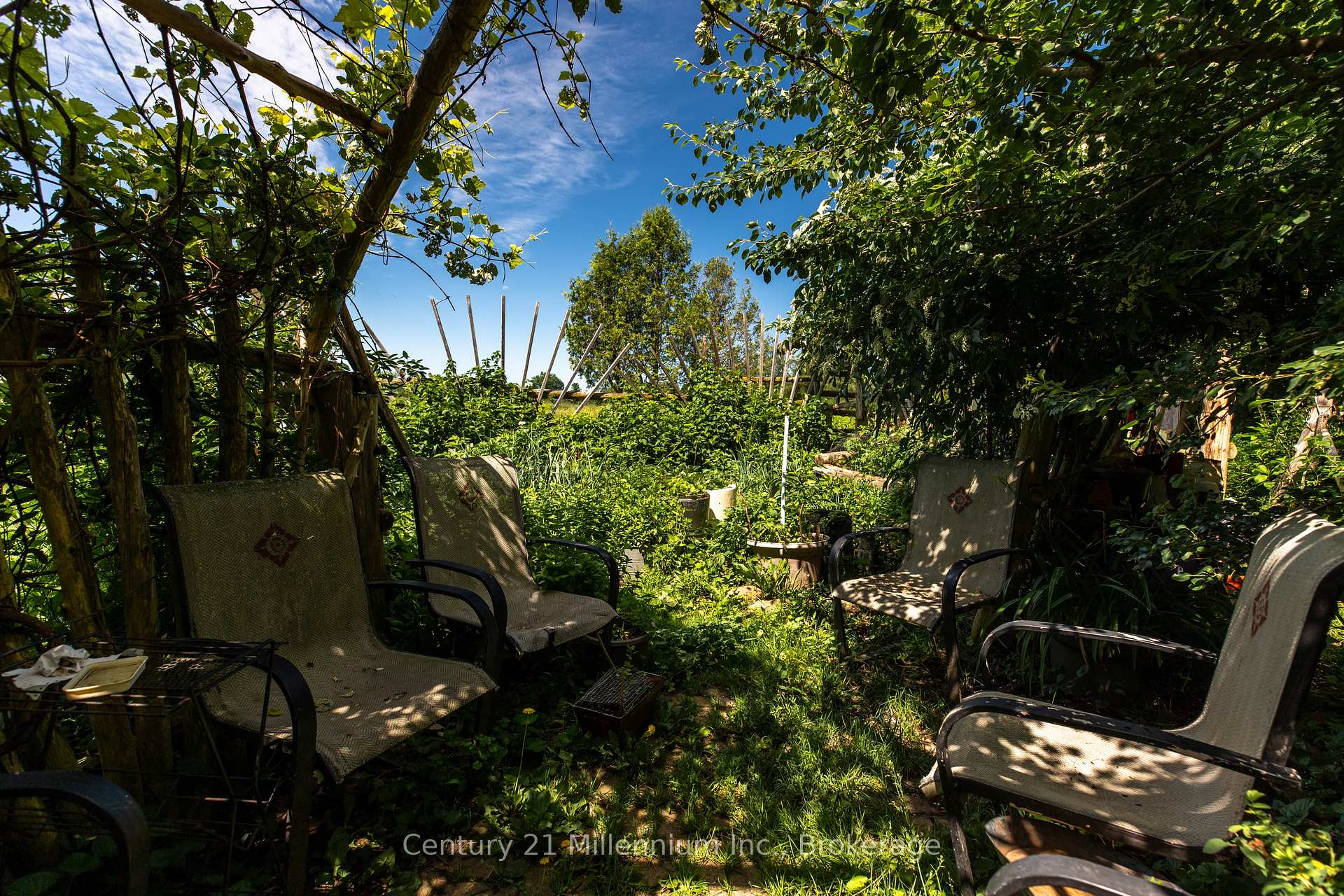 Photo 20 of 612608 Sideroad 61, Southgate — HOMEH