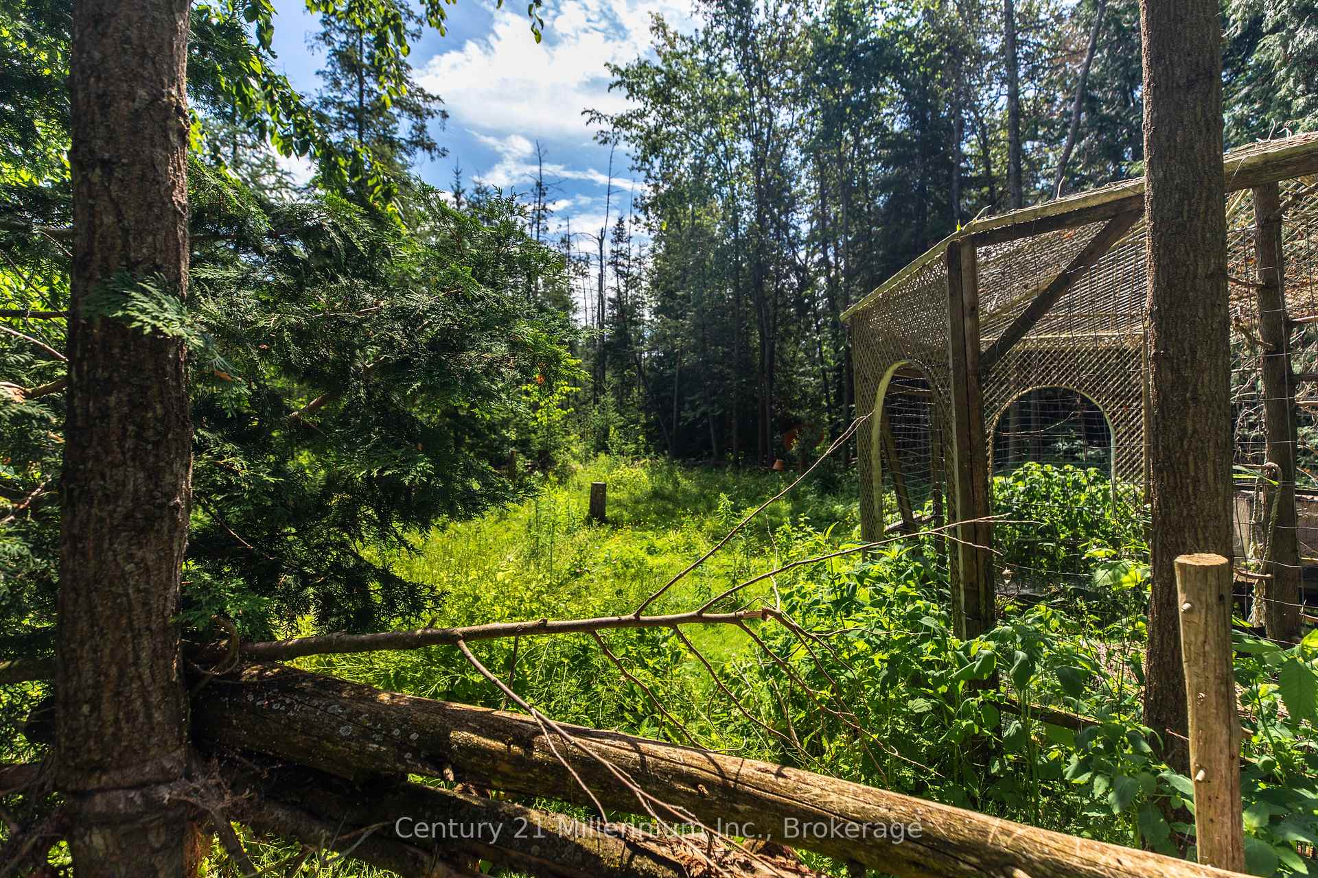 Photo 25 of 612608 Sideroad 61, Southgate — HOMEH