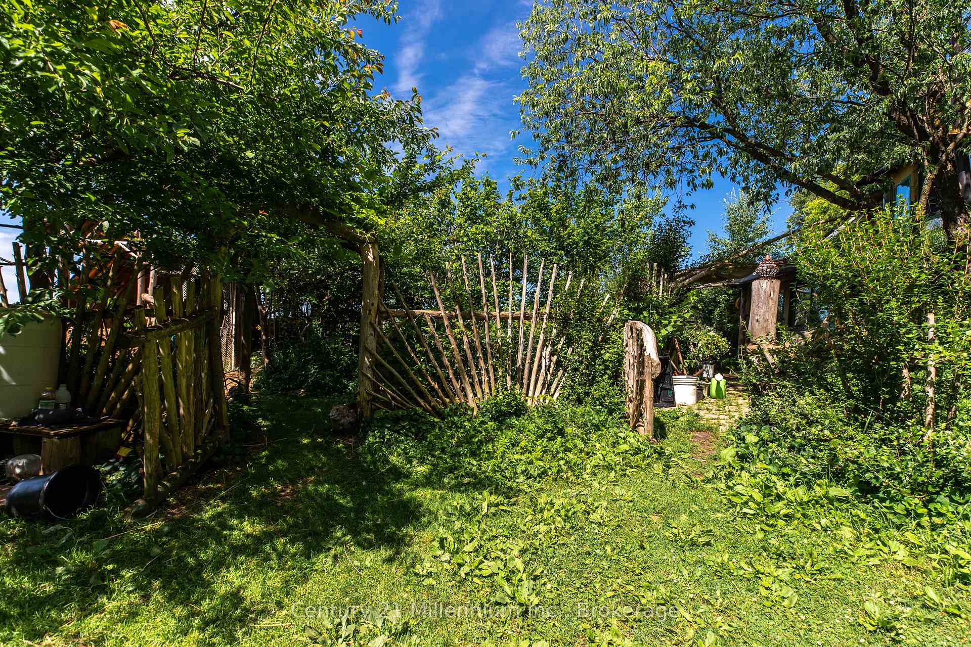 Photo 33 of 612608 Sideroad 61, Southgate — HOMEH