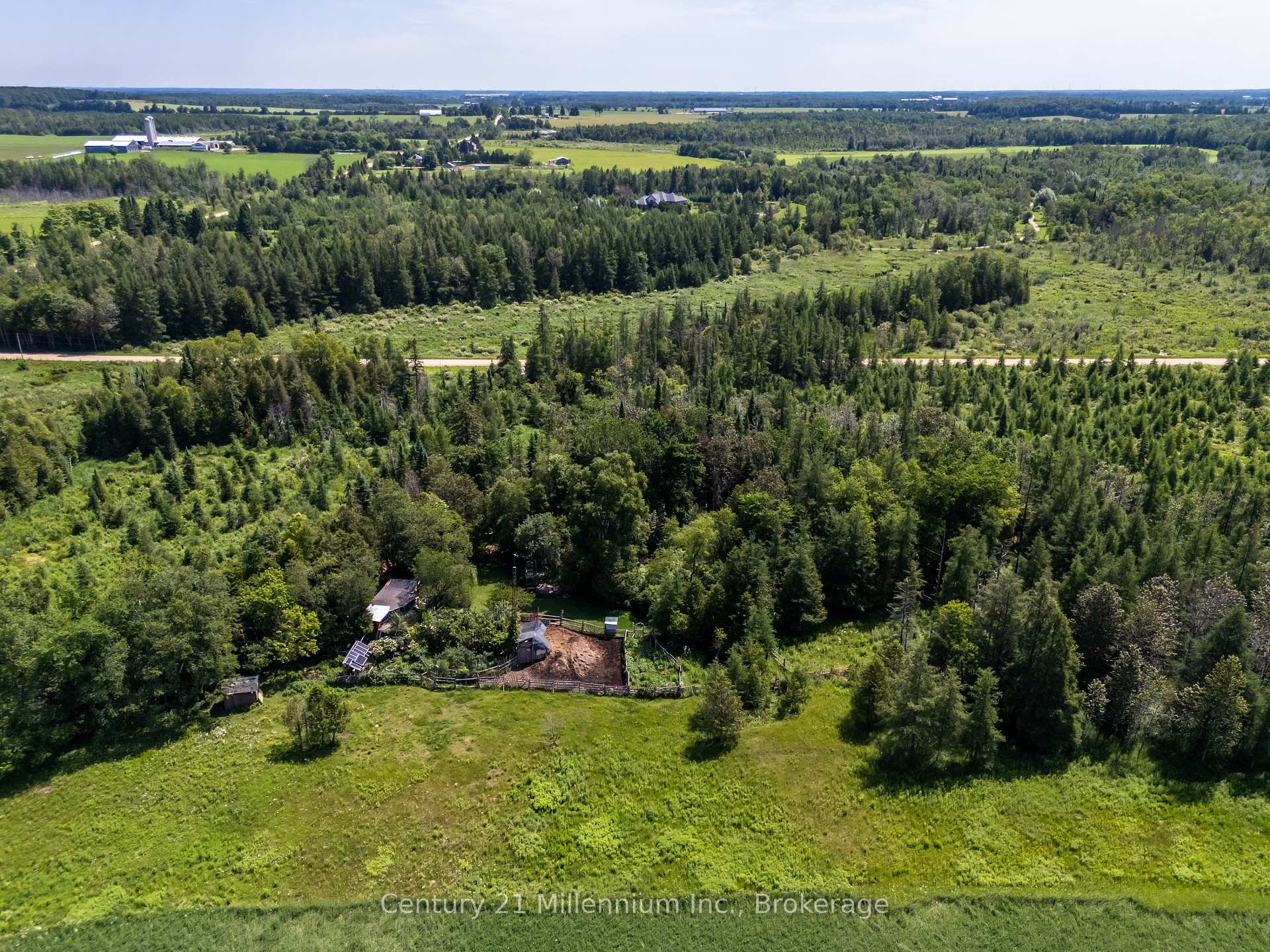Photo 35 of 612608 Sideroad 61, Southgate — HOMEH