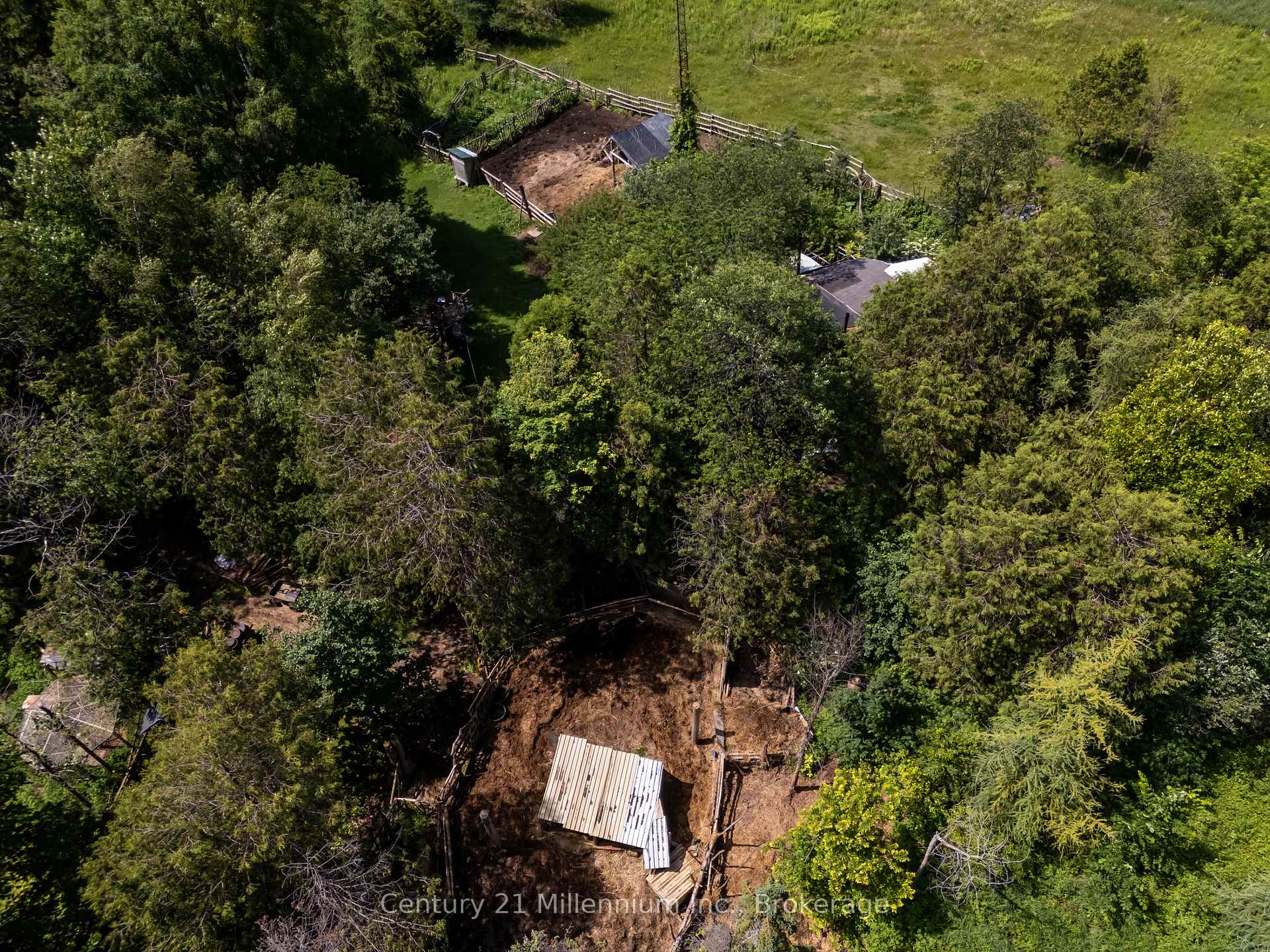 Photo 42 of 612608 Sideroad 61, Southgate — HOMEH