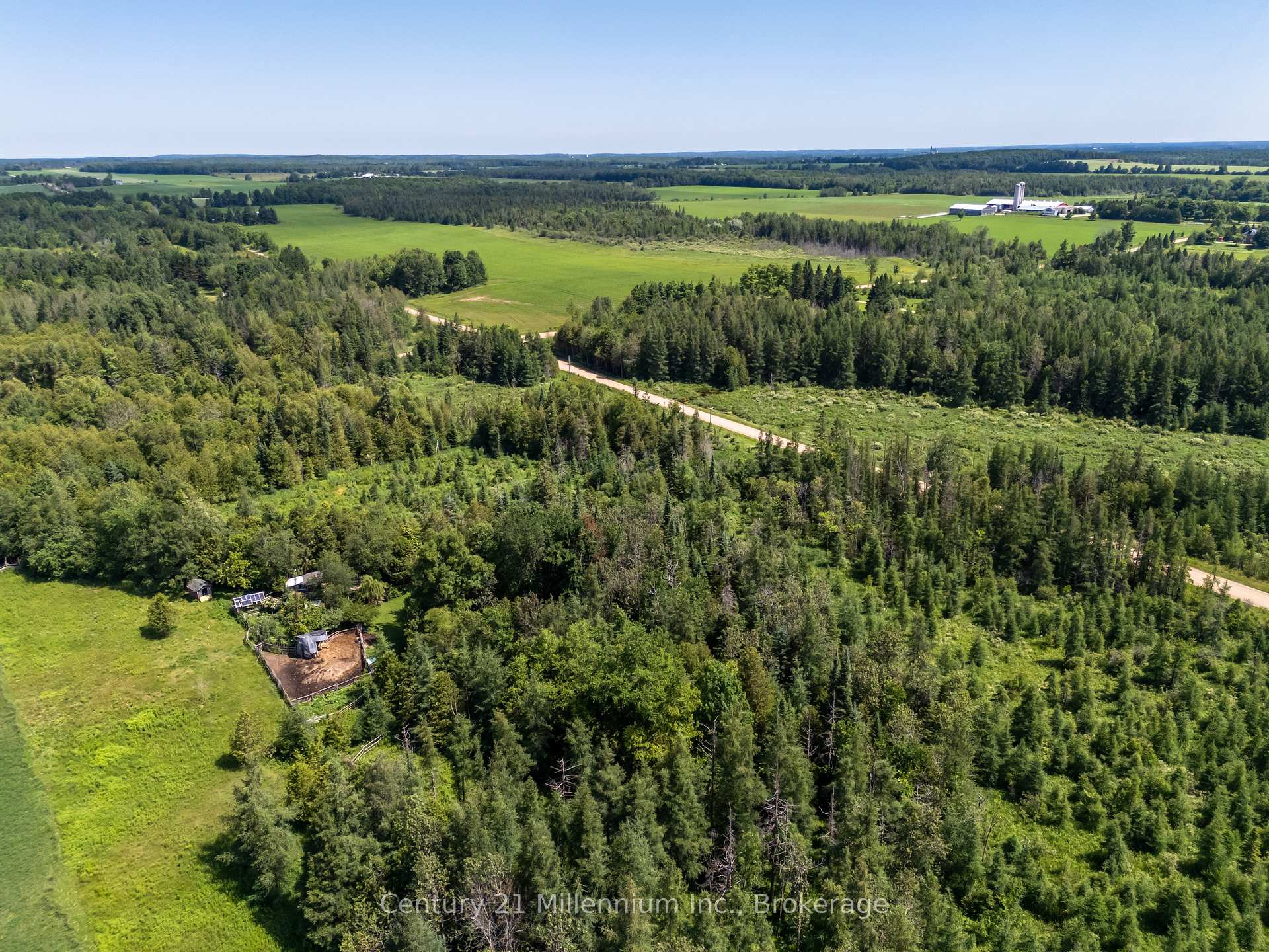 Photo 43 of 612608 Sideroad 61, Southgate — HOMEH