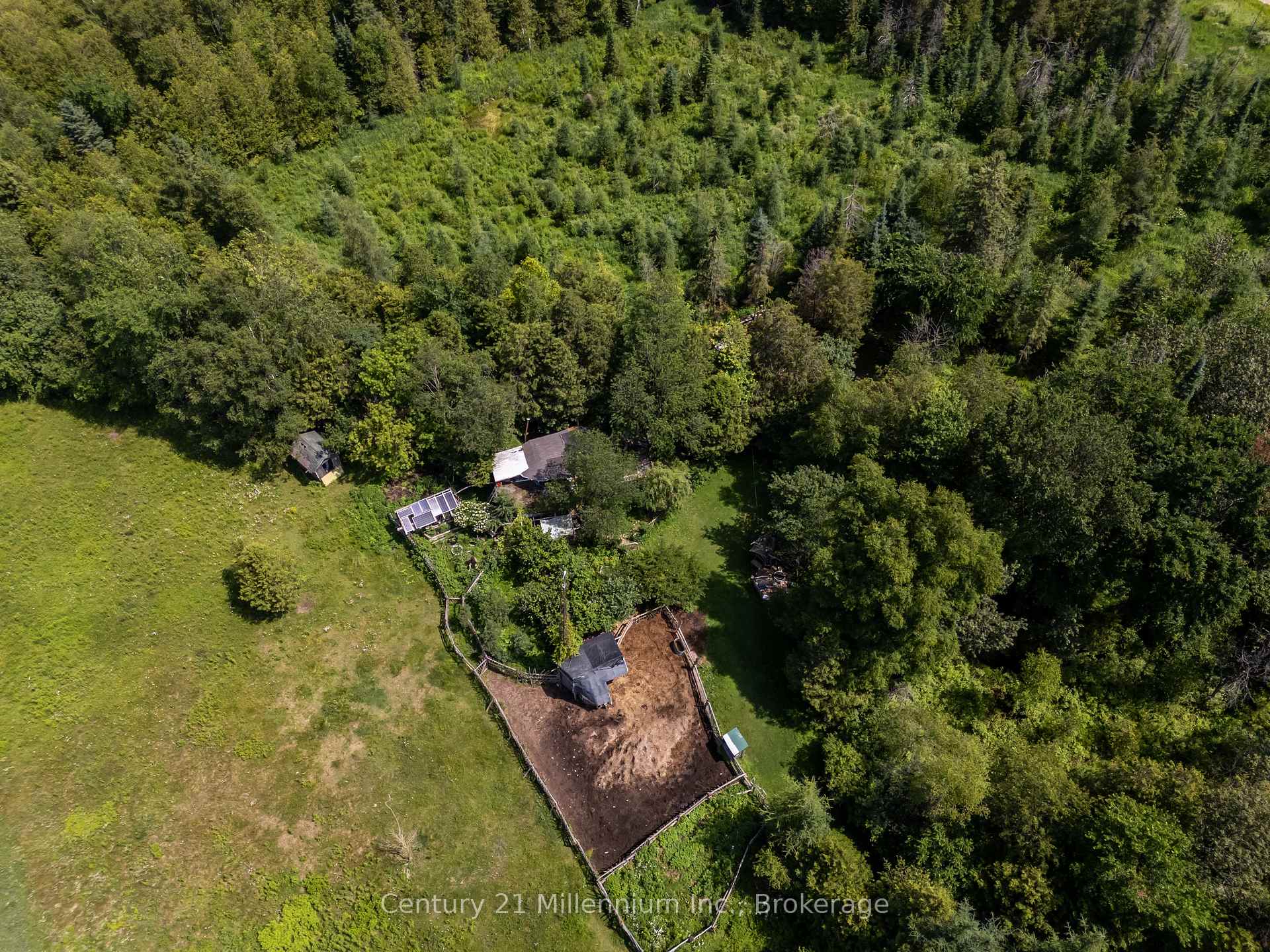 Photo 44 of 612608 Sideroad 61, Southgate — HOMEH