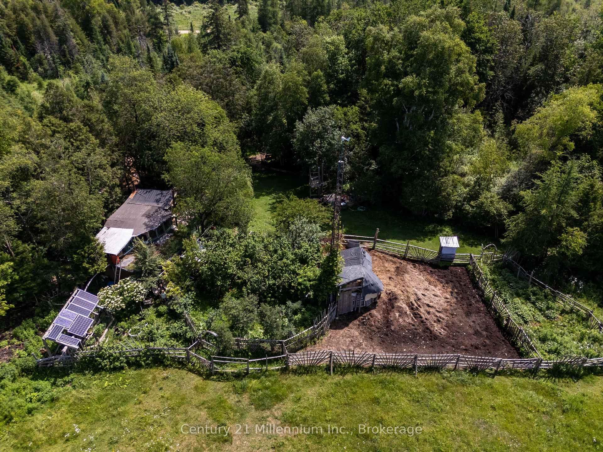 Photo 50 of 612608 Sideroad 61, Southgate — HOMEH