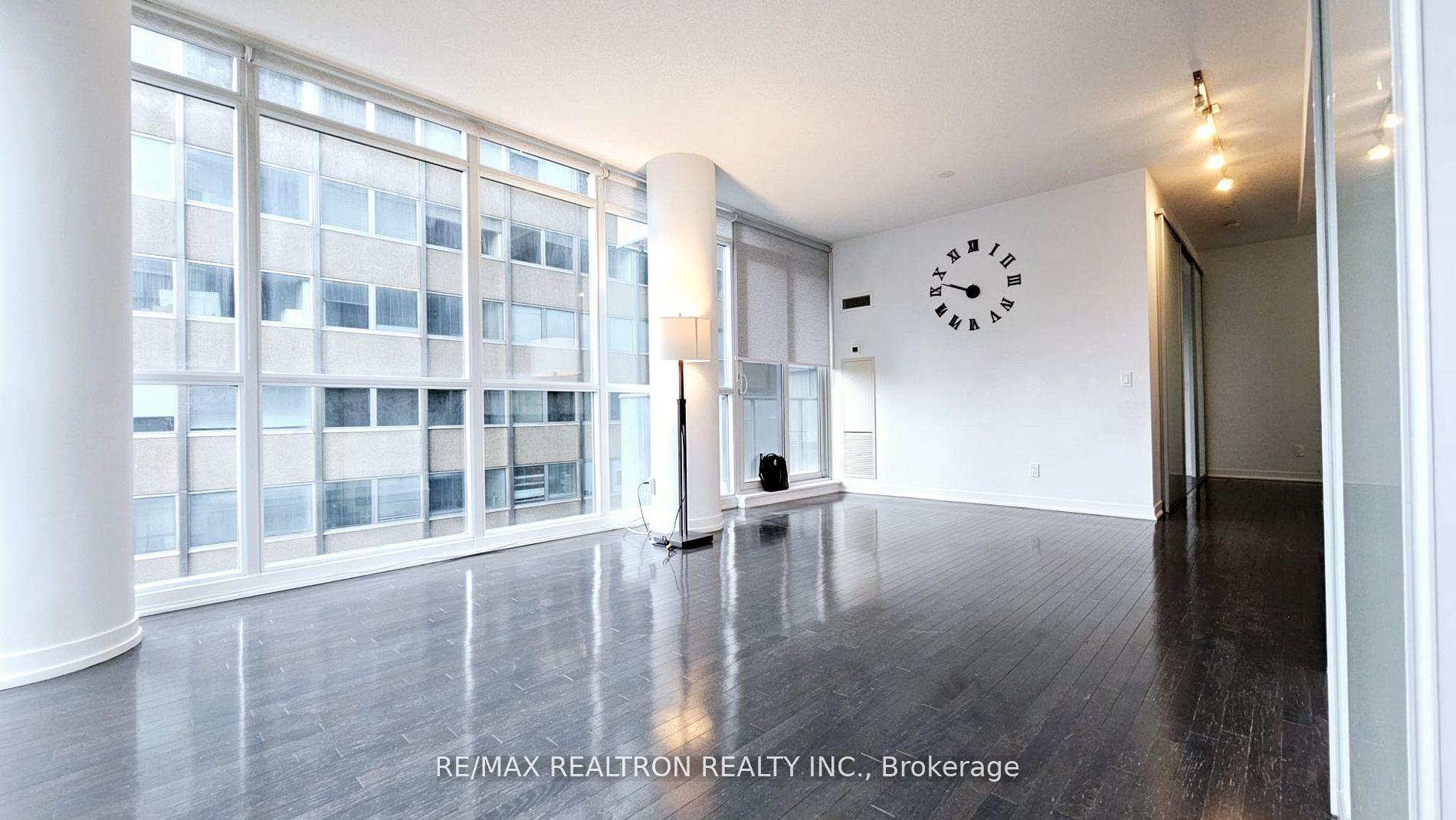 Photo 5 of Unit 712, 770 Bay Street, Toronto, Bay Street Corridor — HOMEH