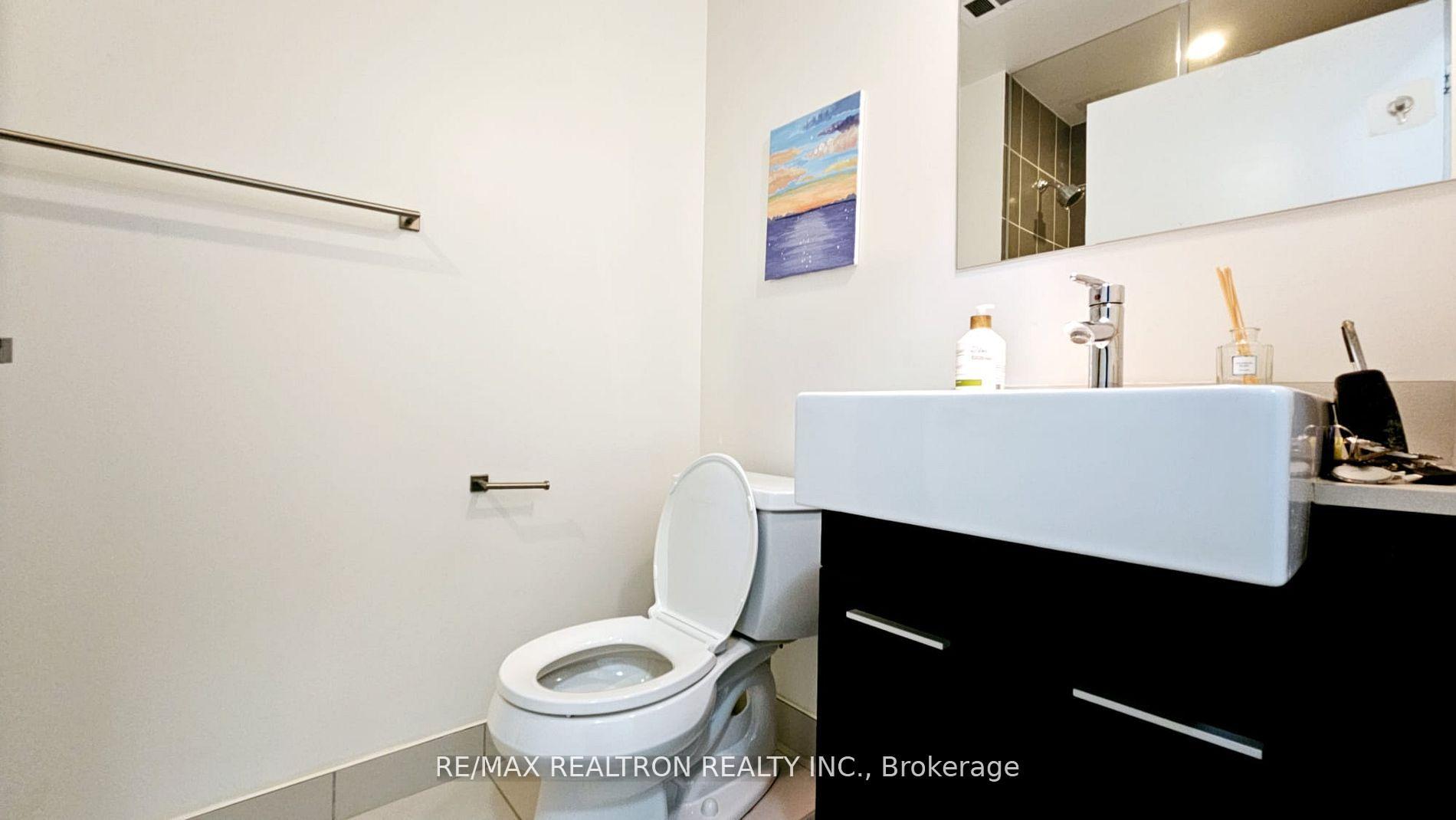 Photo 14 of Unit 712, 770 Bay Street, Toronto, Bay Street Corridor — HOMEH