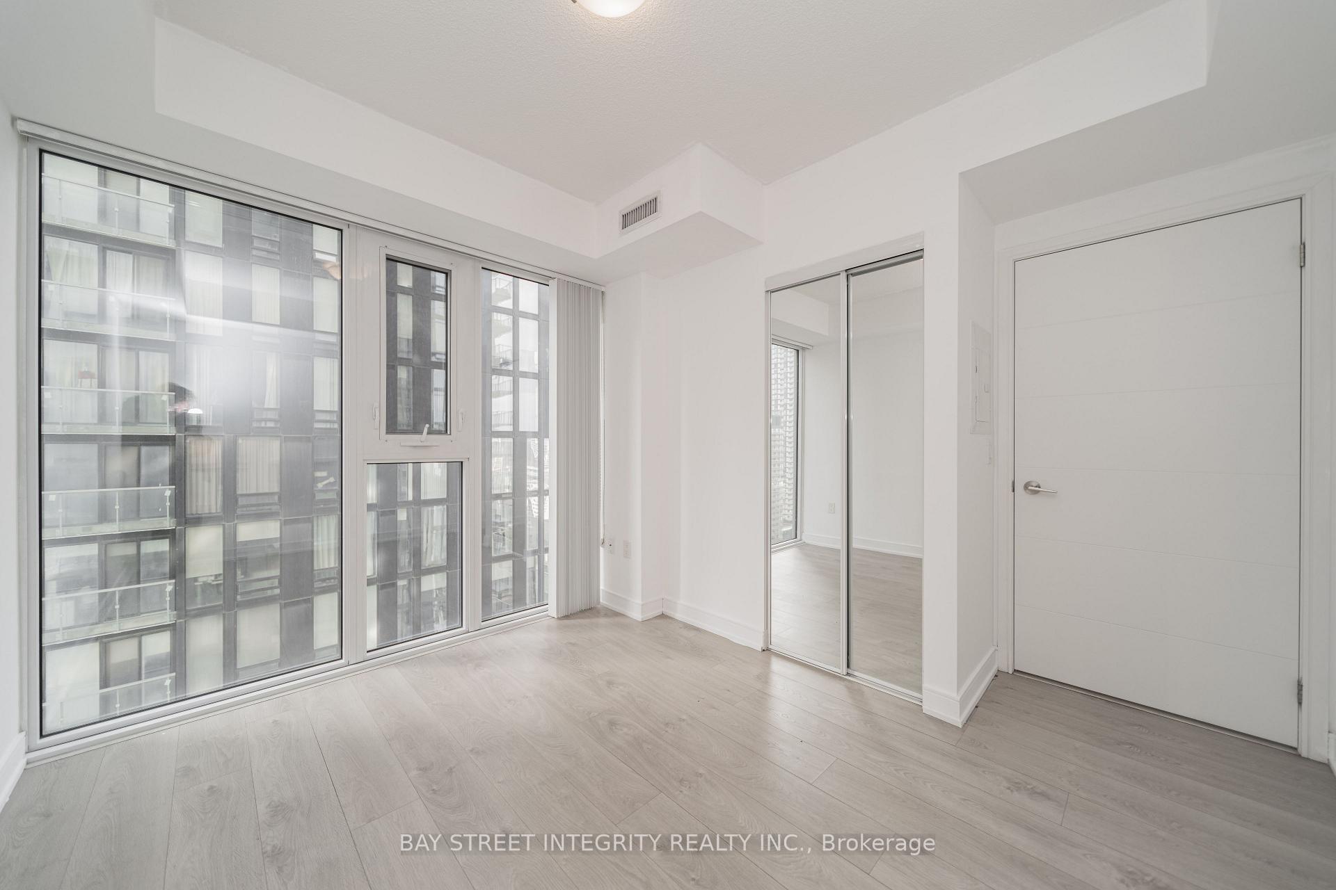 Photo 4 of Unit 2801, 50 Wellesley E Street, Toronto, Church-Yonge Corridor — HOMEH