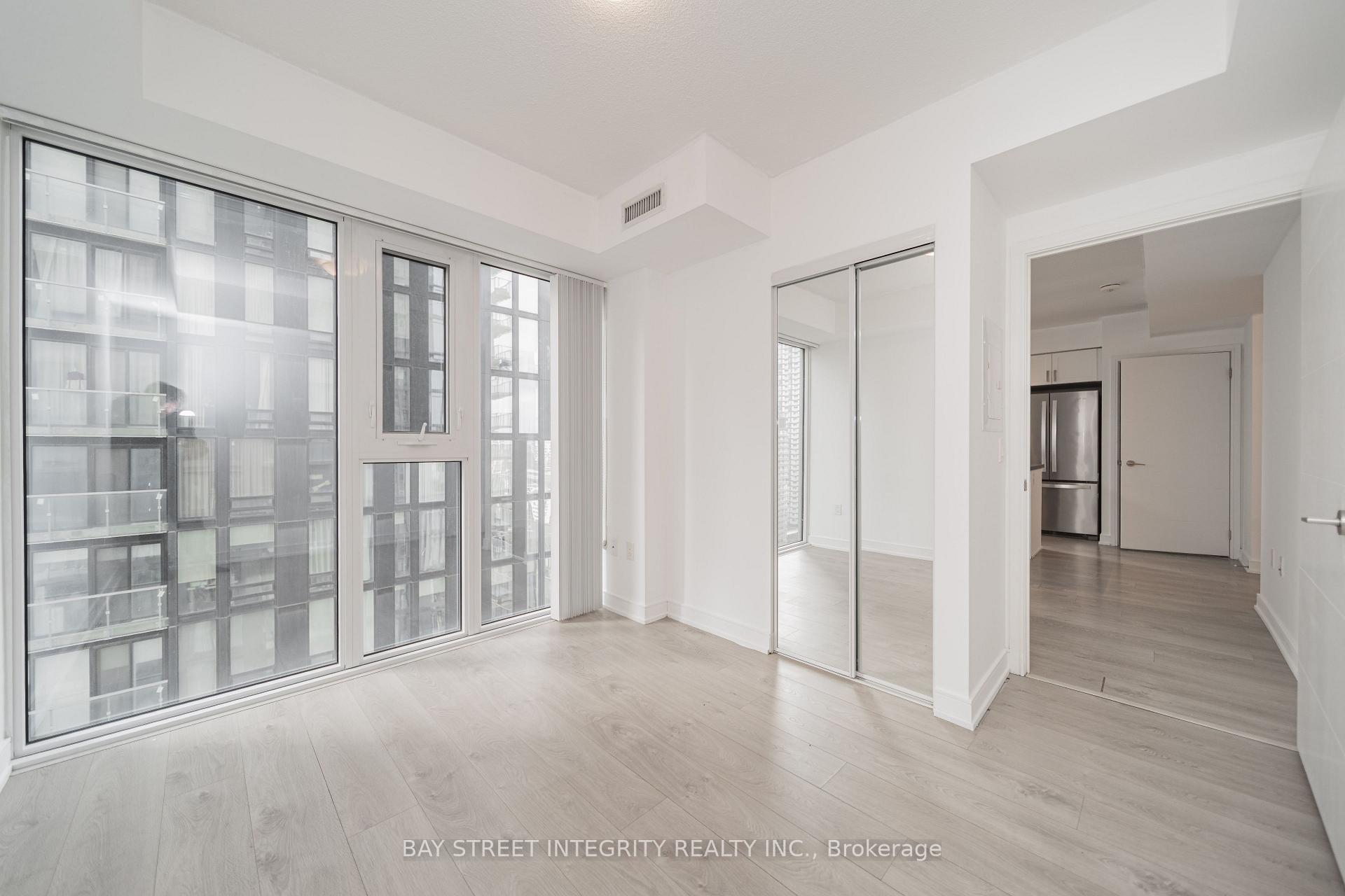 Photo 6 of Unit 2801, 50 Wellesley E Street, Toronto, Church-Yonge Corridor — HOMEH