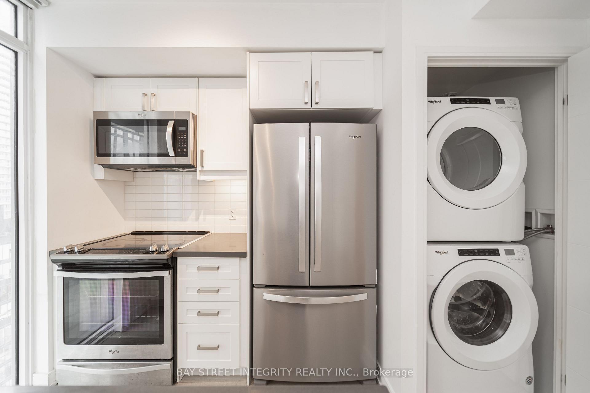 Photo 8 of Unit 2801, 50 Wellesley E Street, Toronto, Church-Yonge Corridor — HOMEH