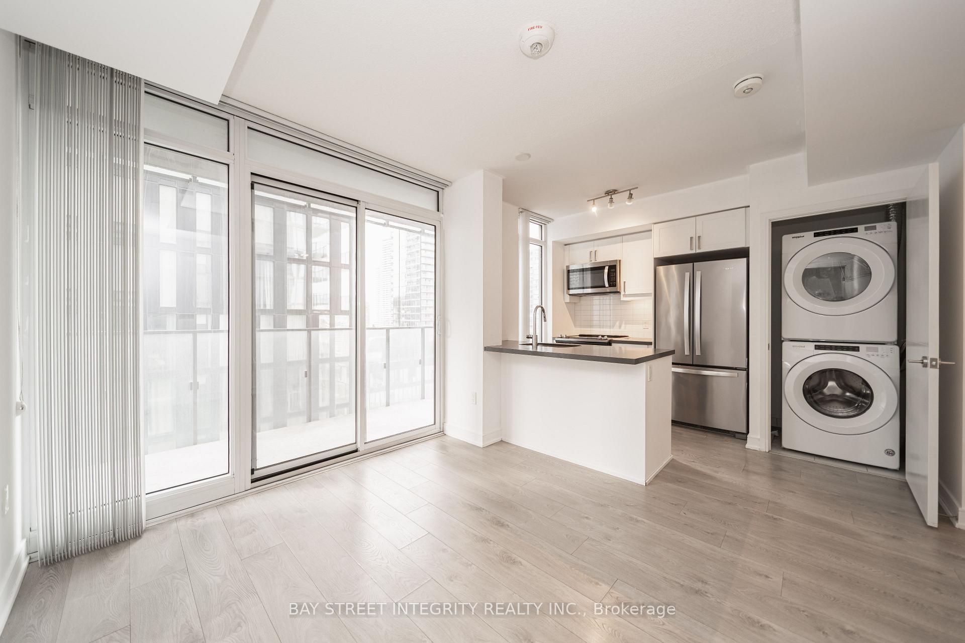 Photo 9 of Unit 2801, 50 Wellesley E Street, Toronto, Church-Yonge Corridor — HOMEH