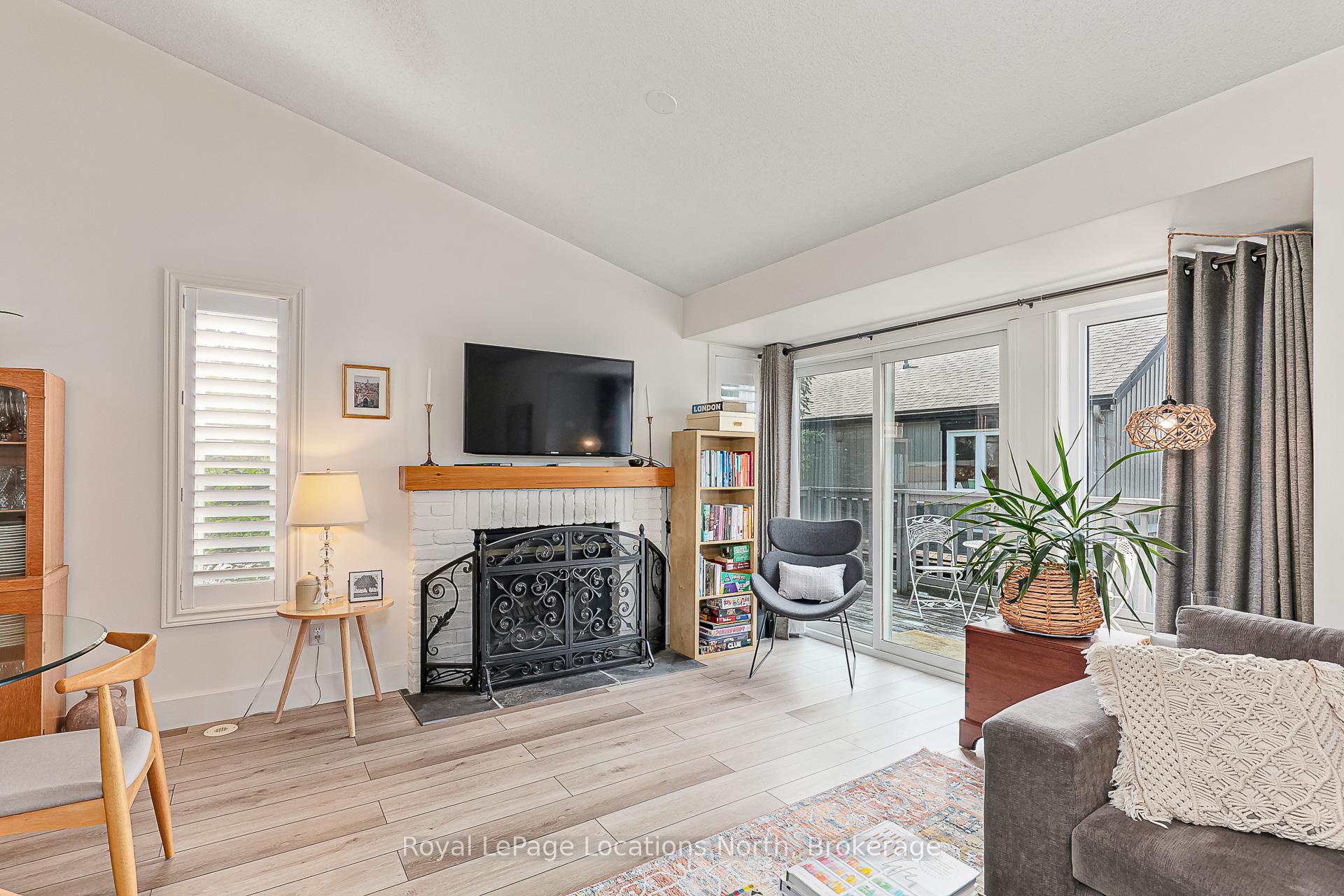 Photo 7 of Unit 13, 5 Harbour Street E, Collingwood — HOMEH