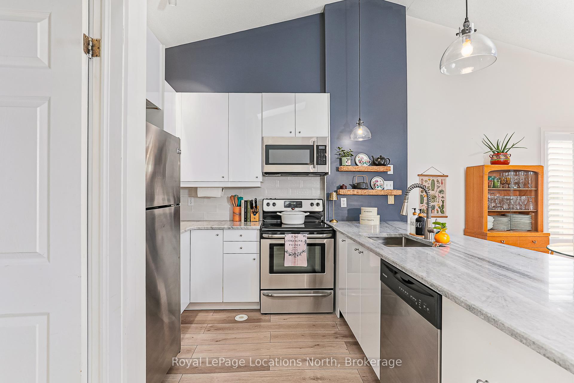 Photo 12 of Unit 13, 5 Harbour Street E, Collingwood — HOMEH