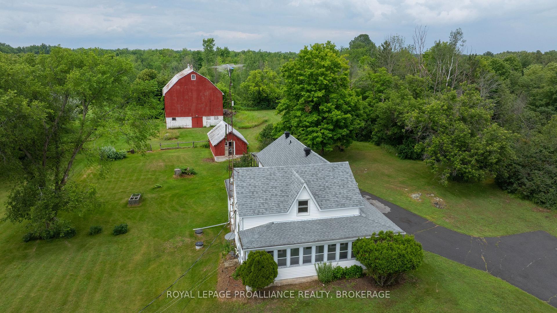 Photo 1 of 4678 Bellrock Road, Frontenac, Frontenac South — HOMEH
