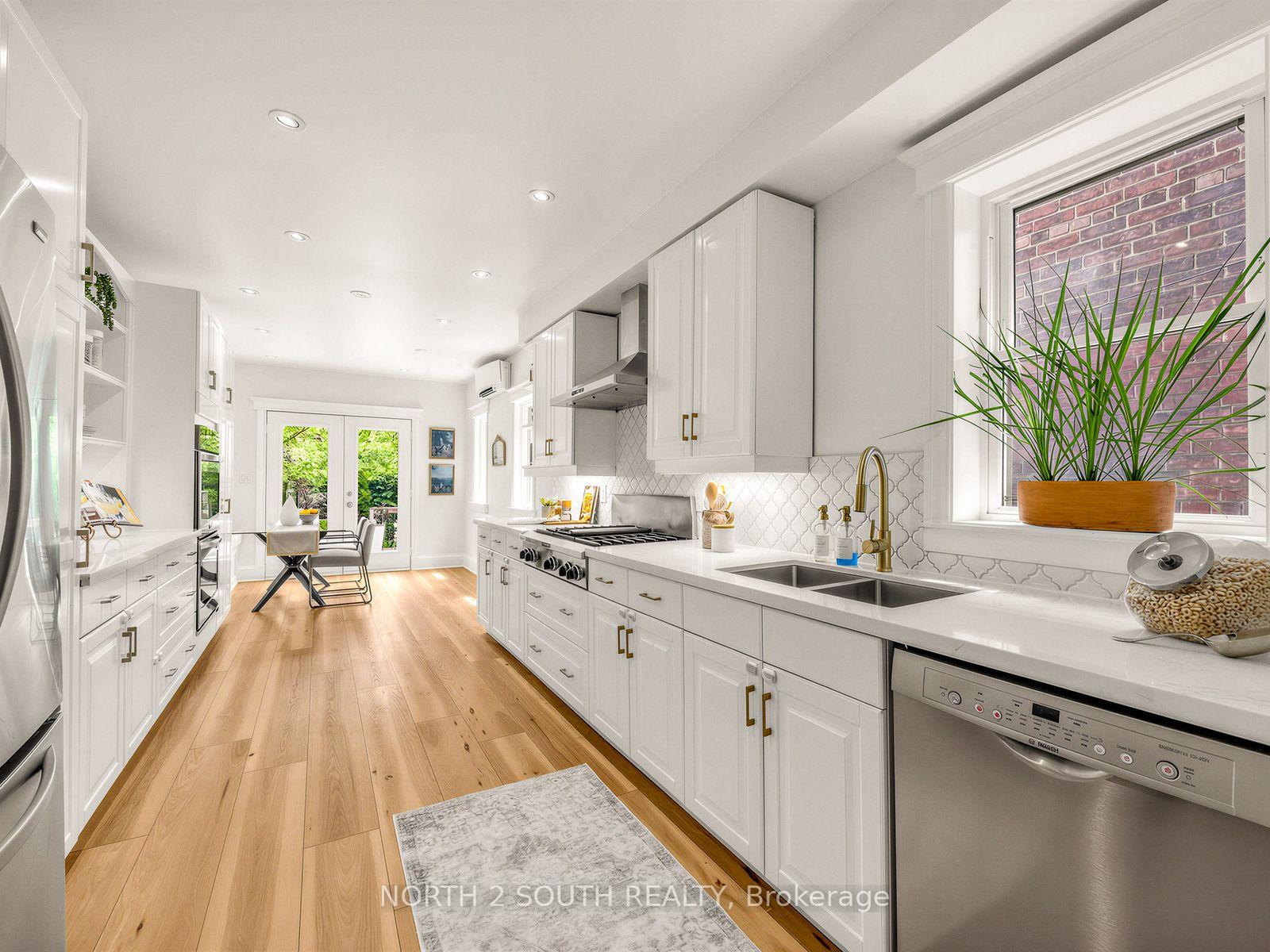 Photo 15 of 47 Bellefair Avenue, Toronto, The Beaches — HOMEH