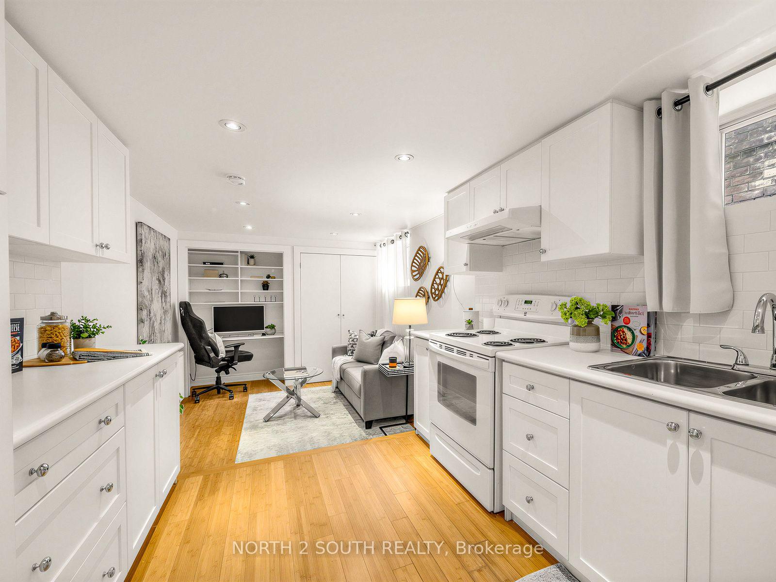Photo 37 of 47 Bellefair Avenue, Toronto, The Beaches — HOMEH