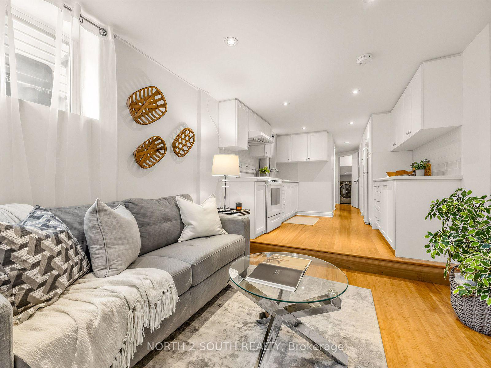 Photo 41 of 47 Bellefair Avenue, Toronto, The Beaches — HOMEH