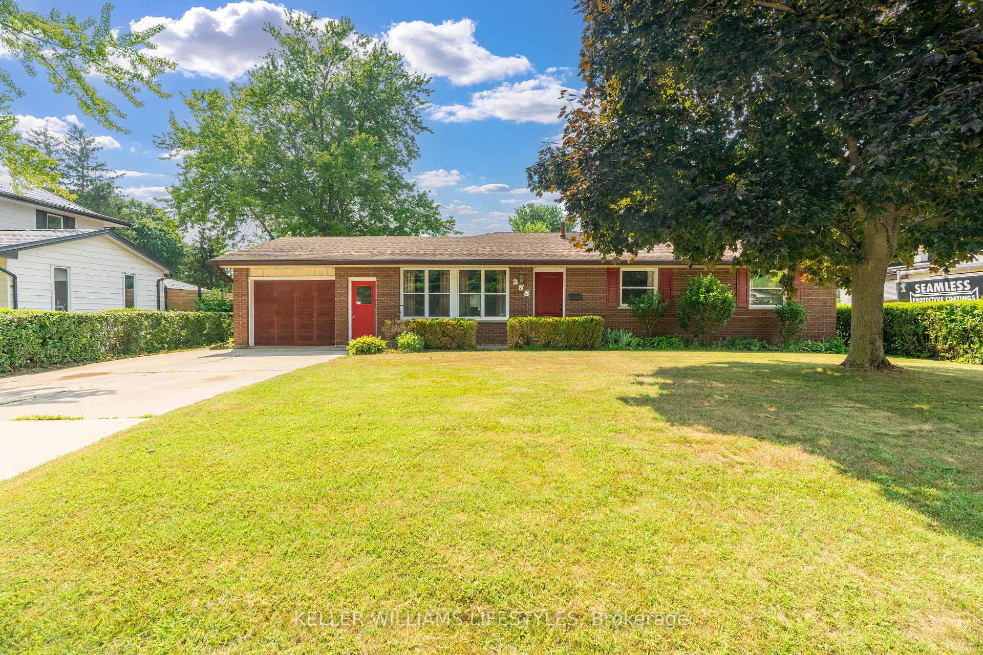 Photo 2 of 288 Carrie Street, Strathroy-Caradoc, NW — HOMEH