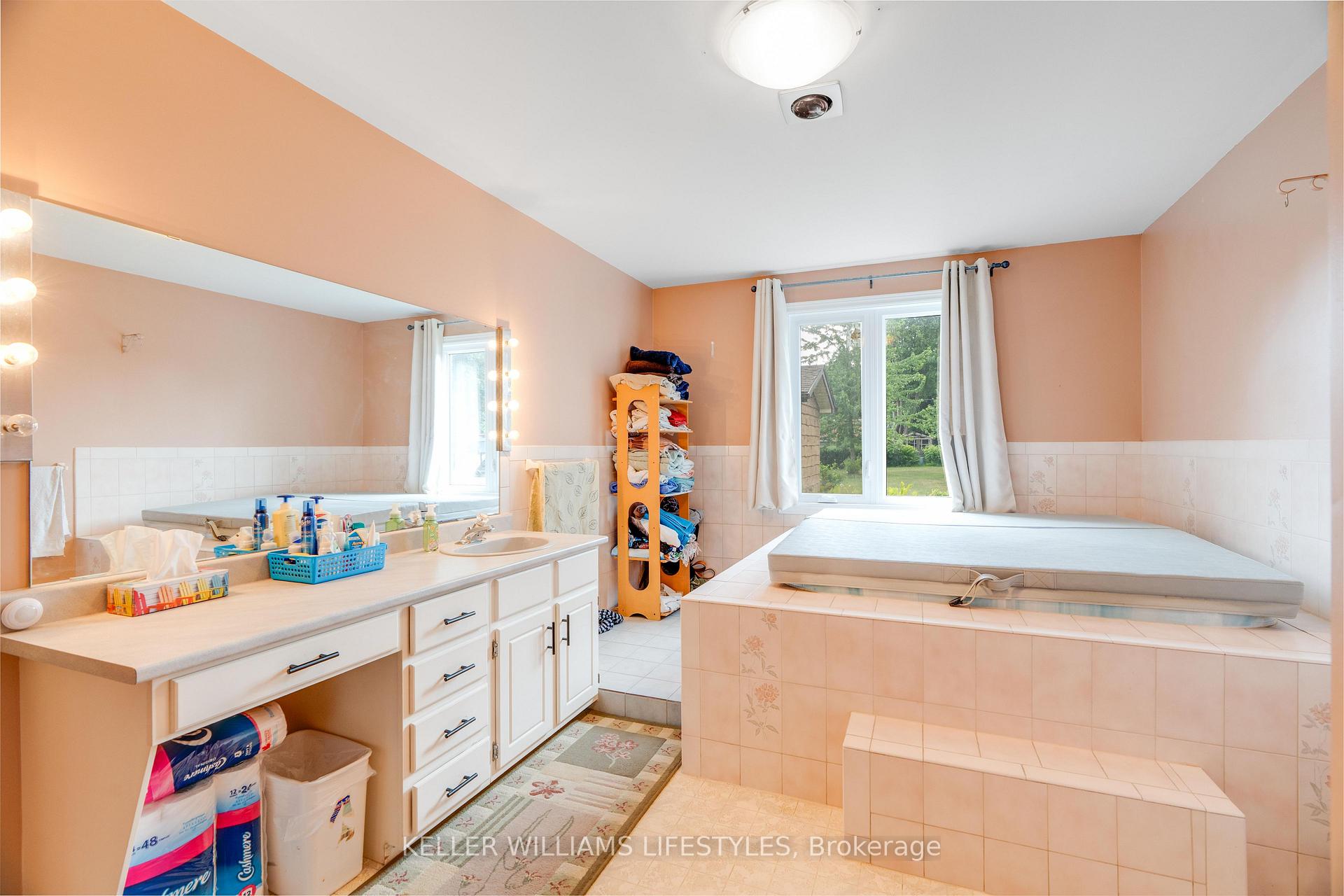 Photo 18 of 288 Carrie Street, Strathroy-Caradoc, NW — HOMEH