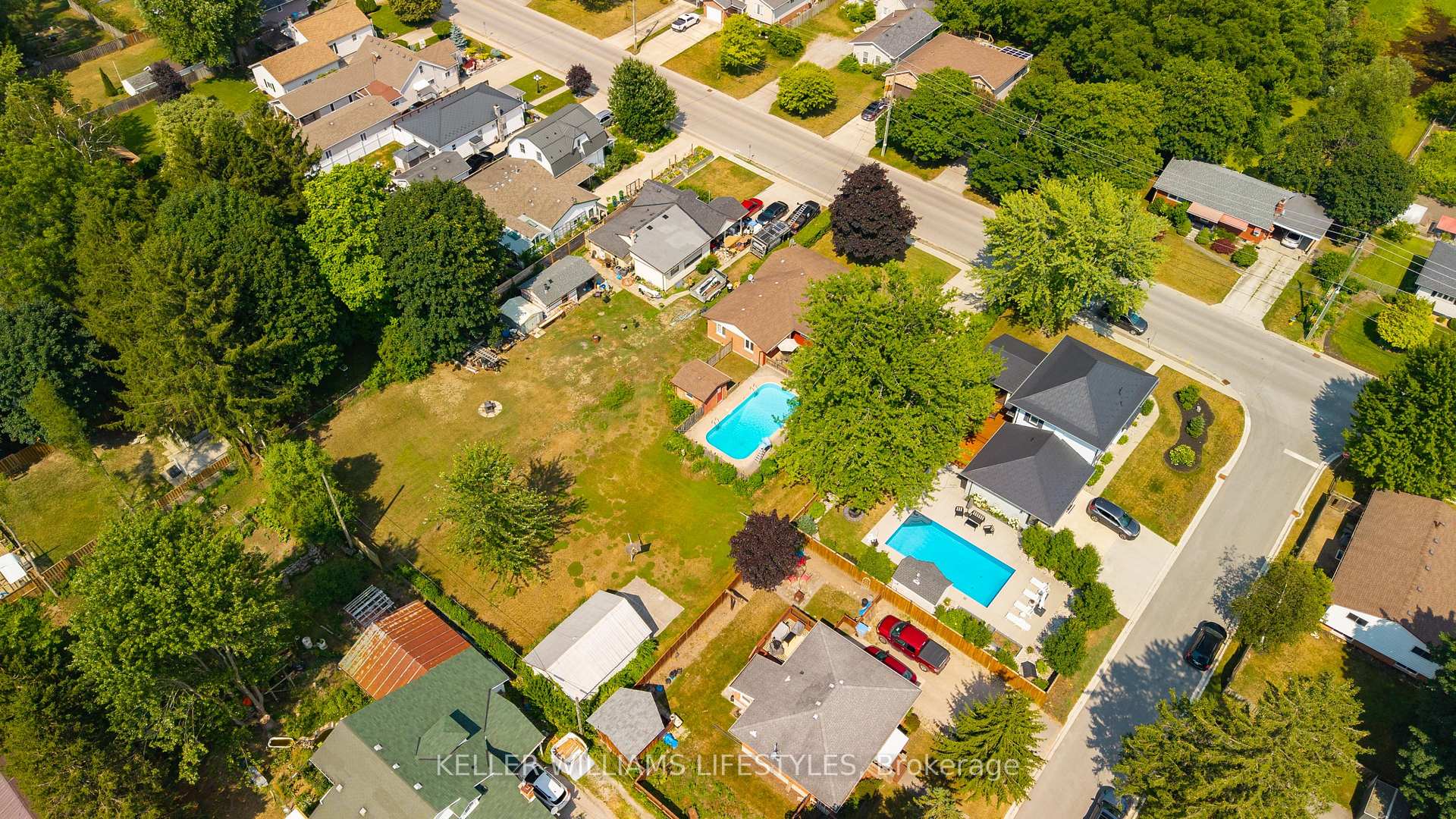 Photo 40 of 288 Carrie Street, Strathroy-Caradoc, NW — HOMEH