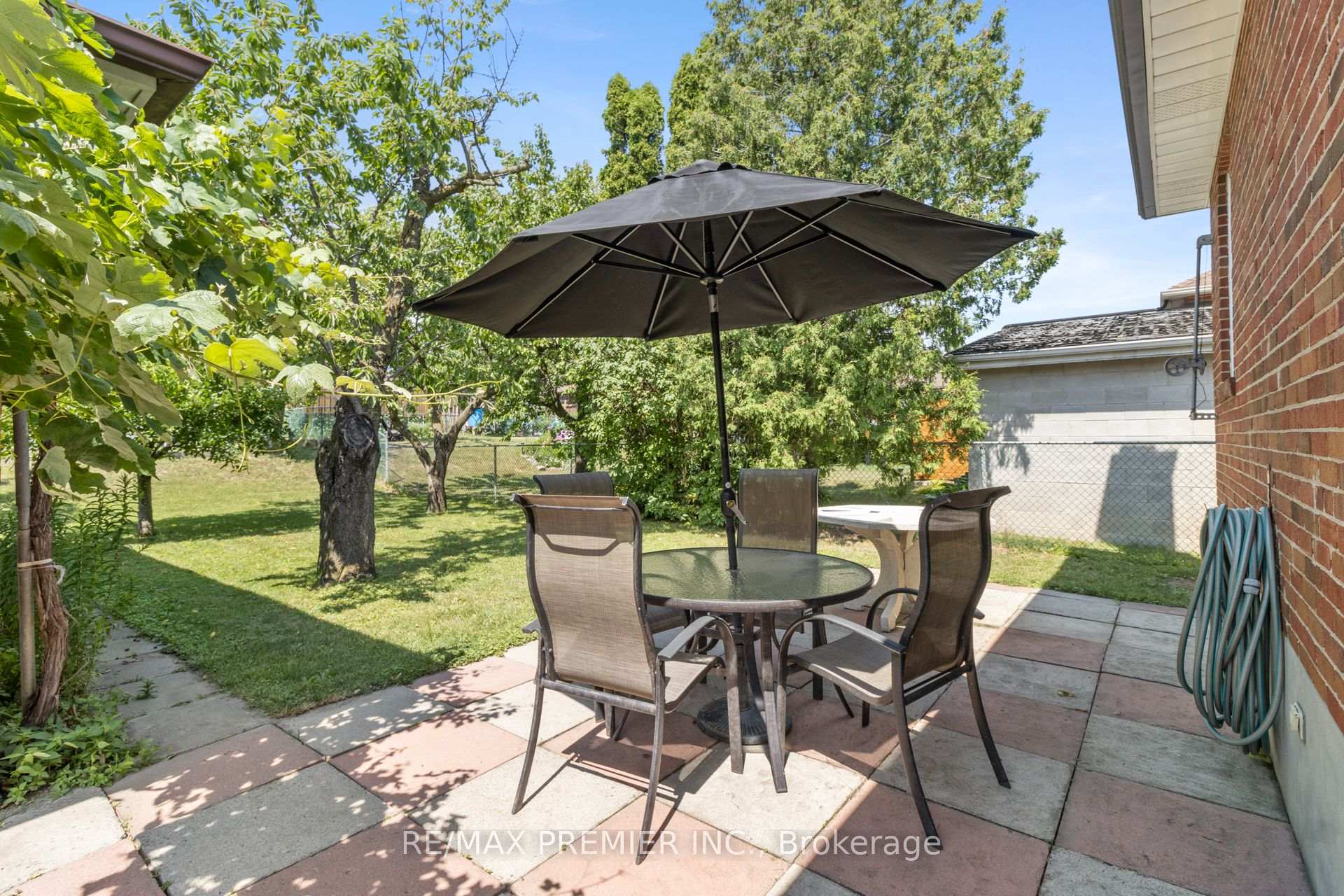 Photo 34 of 30 Forthbridge Crescent, North York, Downsview-Roding-CFB — HOMEH