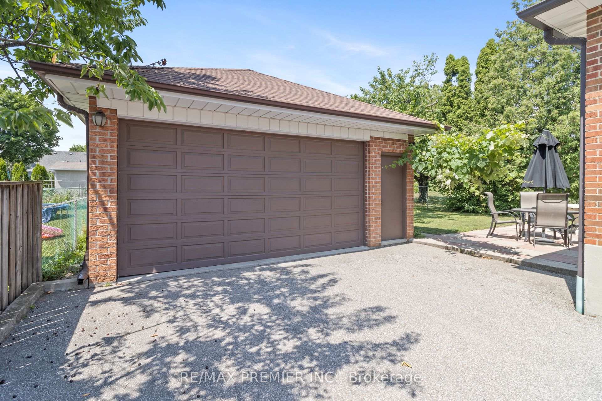 Photo 39 of 30 Forthbridge Crescent, North York, Downsview-Roding-CFB — HOMEH