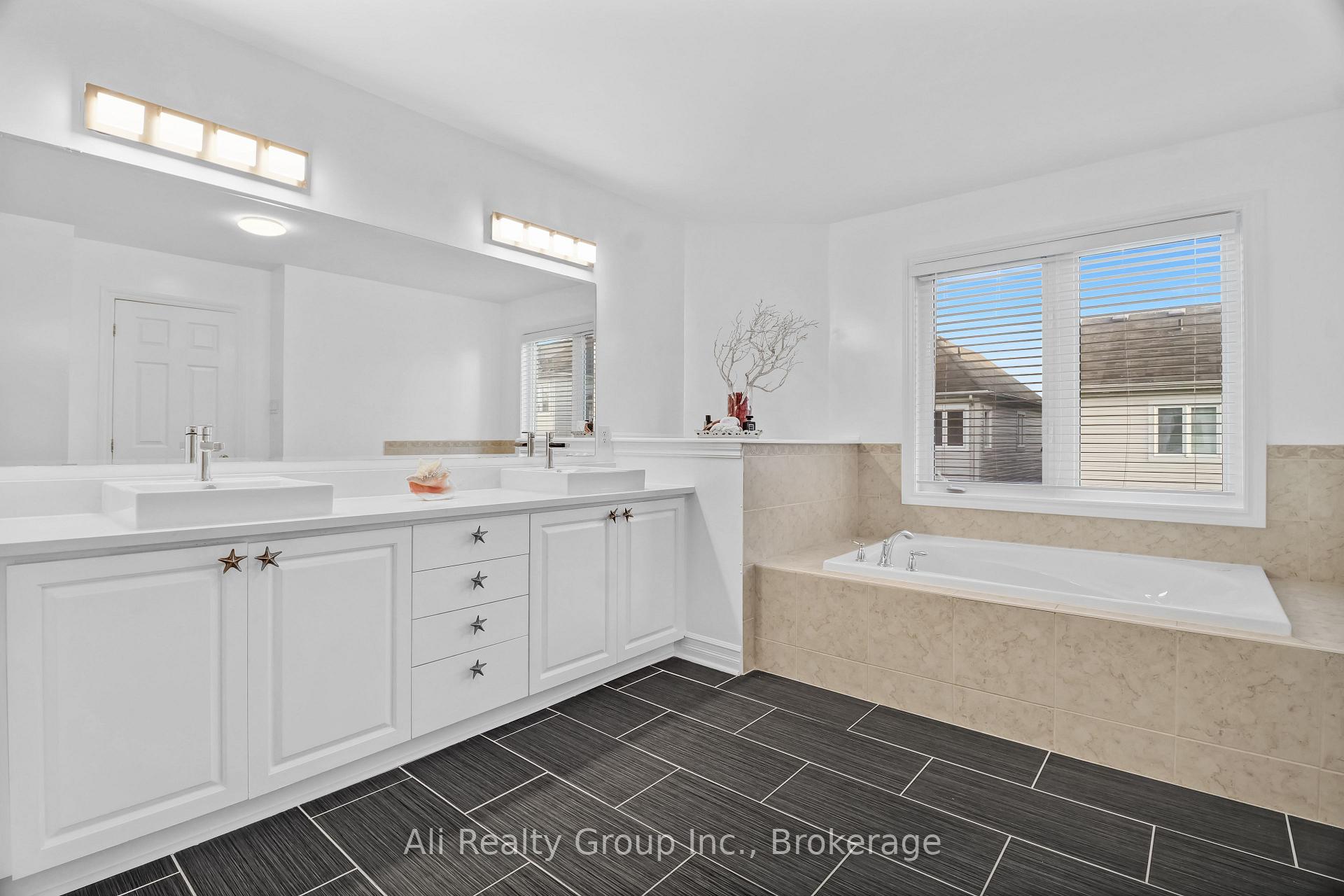 Photo 16 of 3454 River Run Avenue, Ottawa, Barrhaven - Half Moon Bay — HOMEH