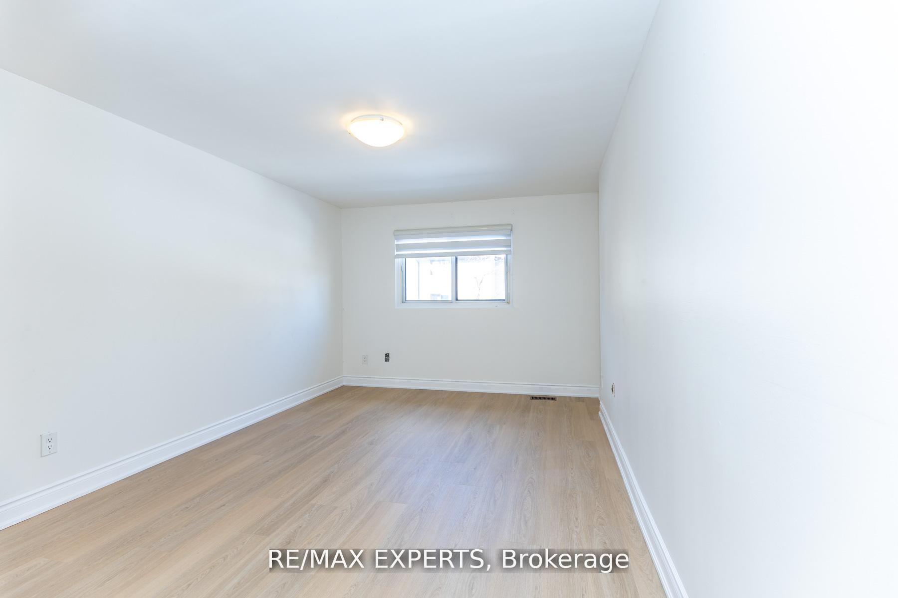 Photo 10 of 31 Carleton Place, Brampton, Bramalea West Industrial — HOMEH