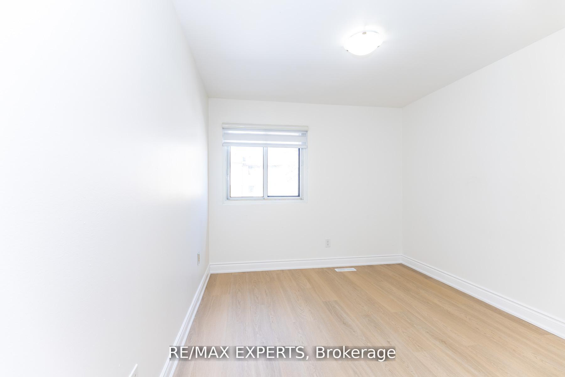 Photo 11 of 31 Carleton Place, Brampton, Bramalea West Industrial — HOMEH