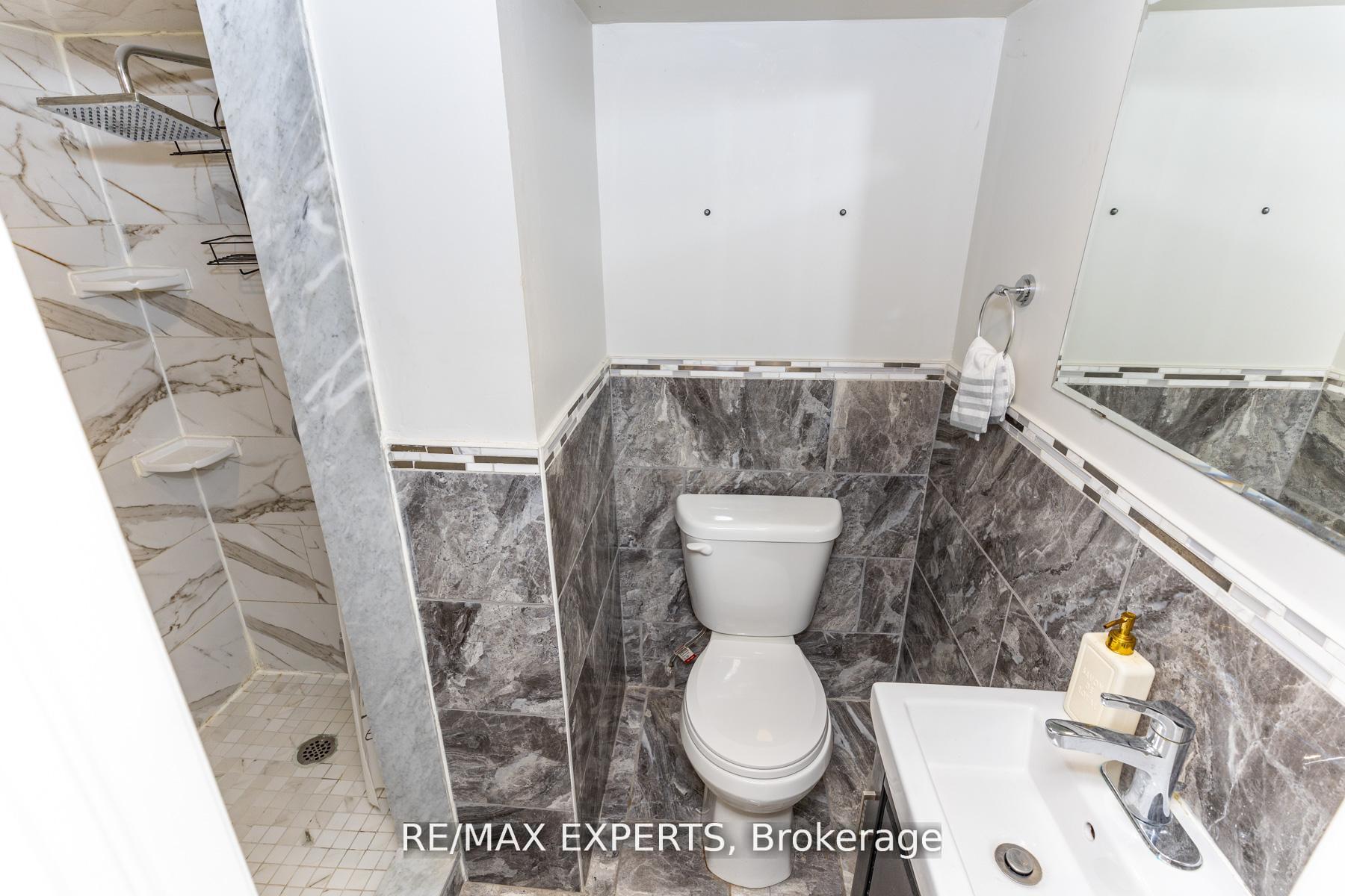Photo 12 of 31 Carleton Place, Brampton, Bramalea West Industrial — HOMEH