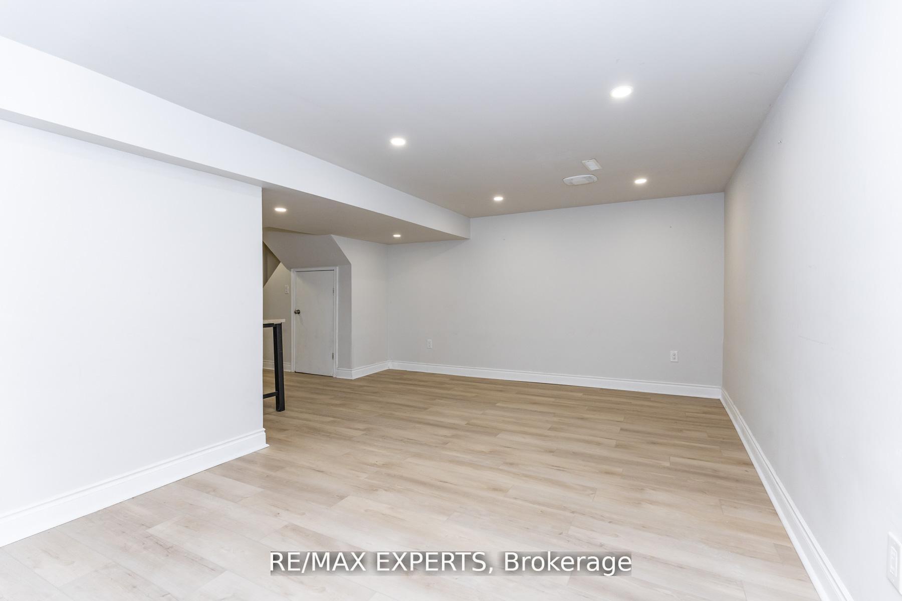 Photo 14 of 31 Carleton Place, Brampton, Bramalea West Industrial — HOMEH