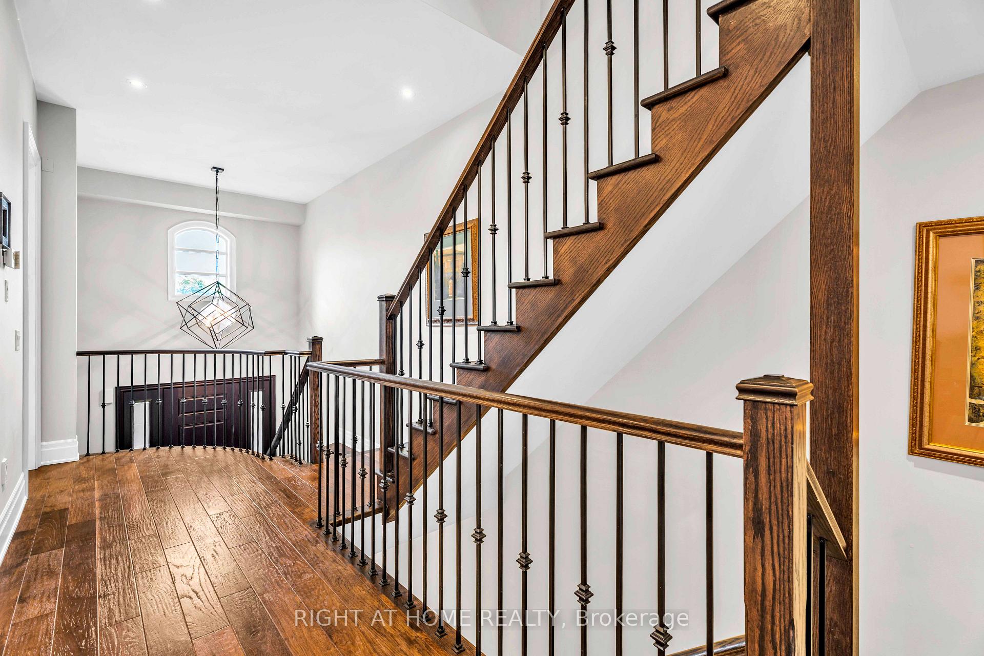Photo 11 of 184 Dorval Drive, Oakville, West — HOMEH