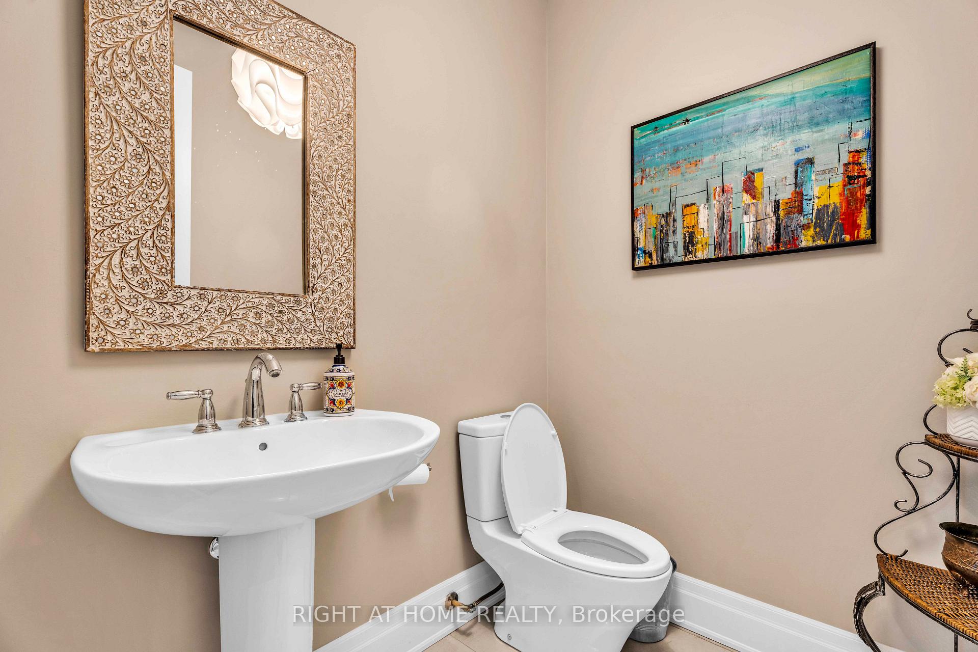Photo 14 of 184 Dorval Drive, Oakville, West — HOMEH