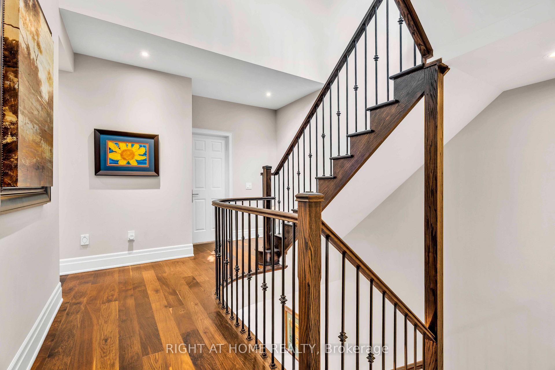 Photo 19 of 184 Dorval Drive, Oakville, West — HOMEH