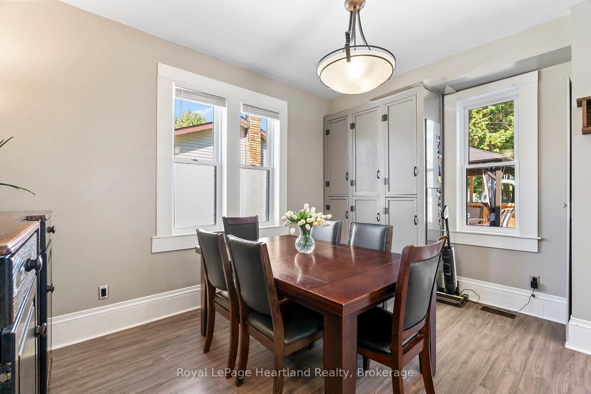 Photo 13 of 555 Raglan Street, Minto — HOMEH