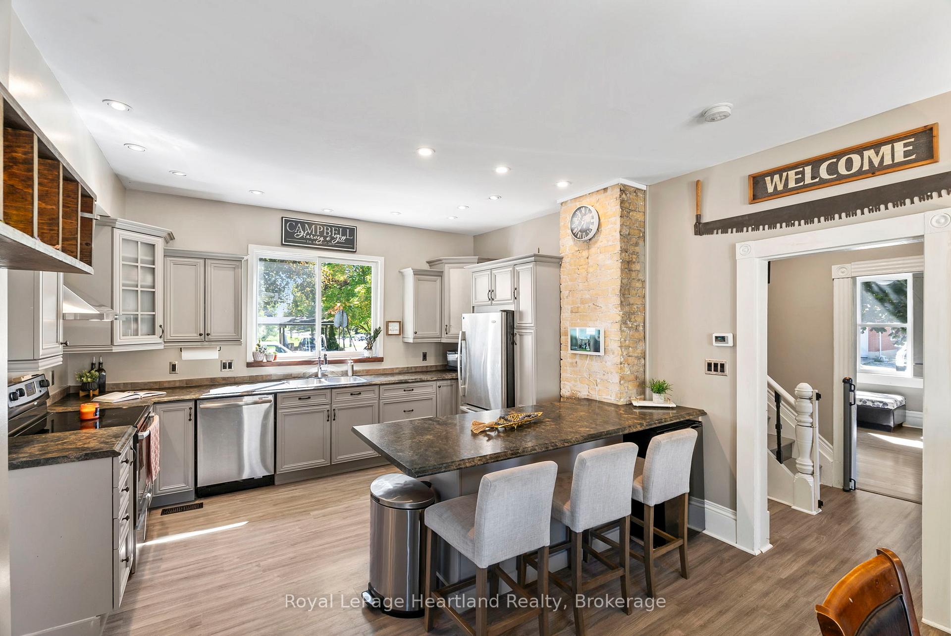 Photo 16 of 555 Raglan Street, Minto — HOMEH
