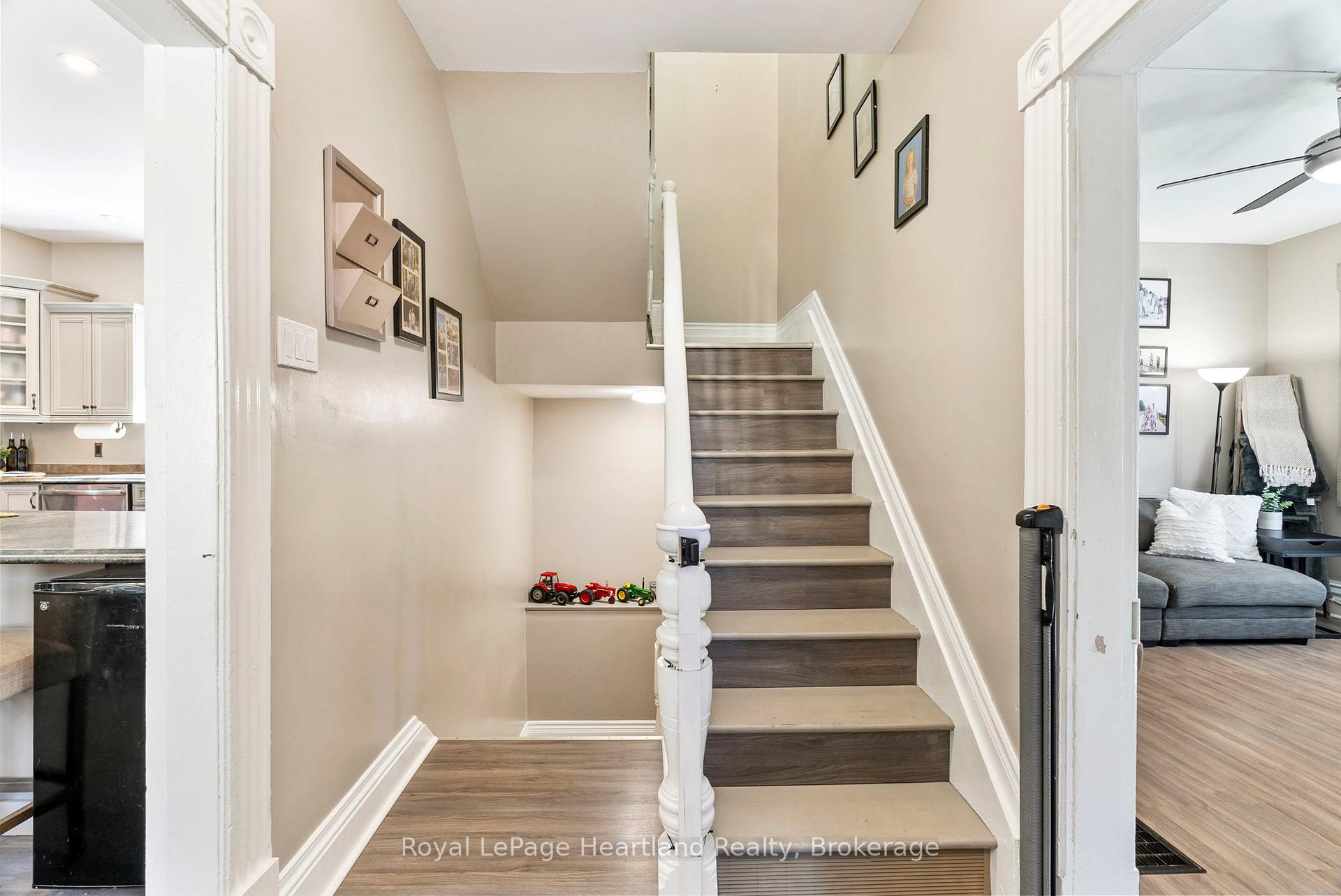 Photo 20 of 555 Raglan Street, Minto — HOMEH
