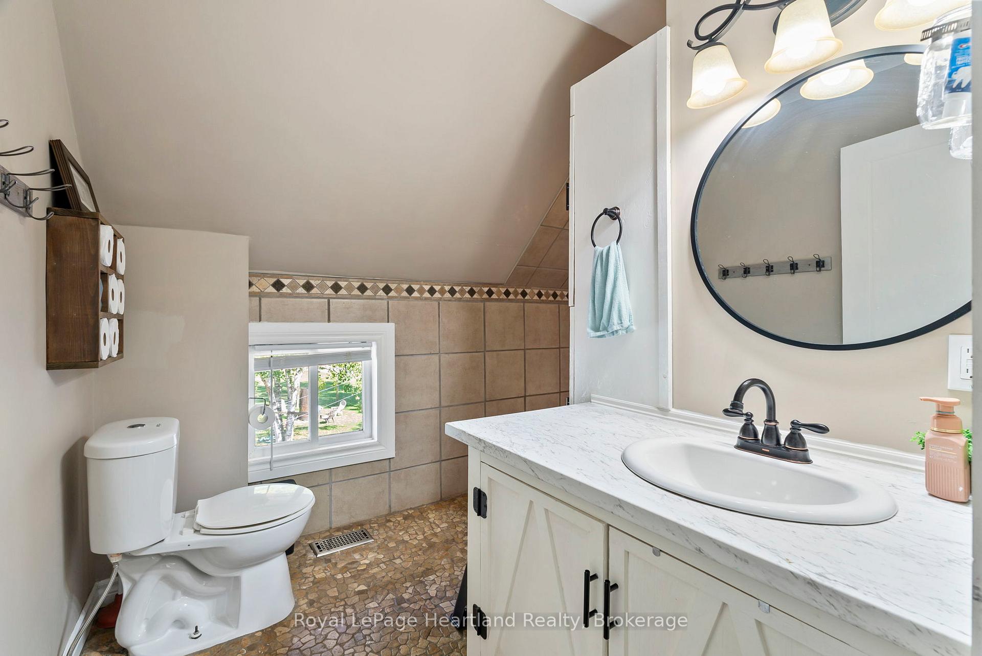 Photo 26 of 555 Raglan Street, Minto — HOMEH